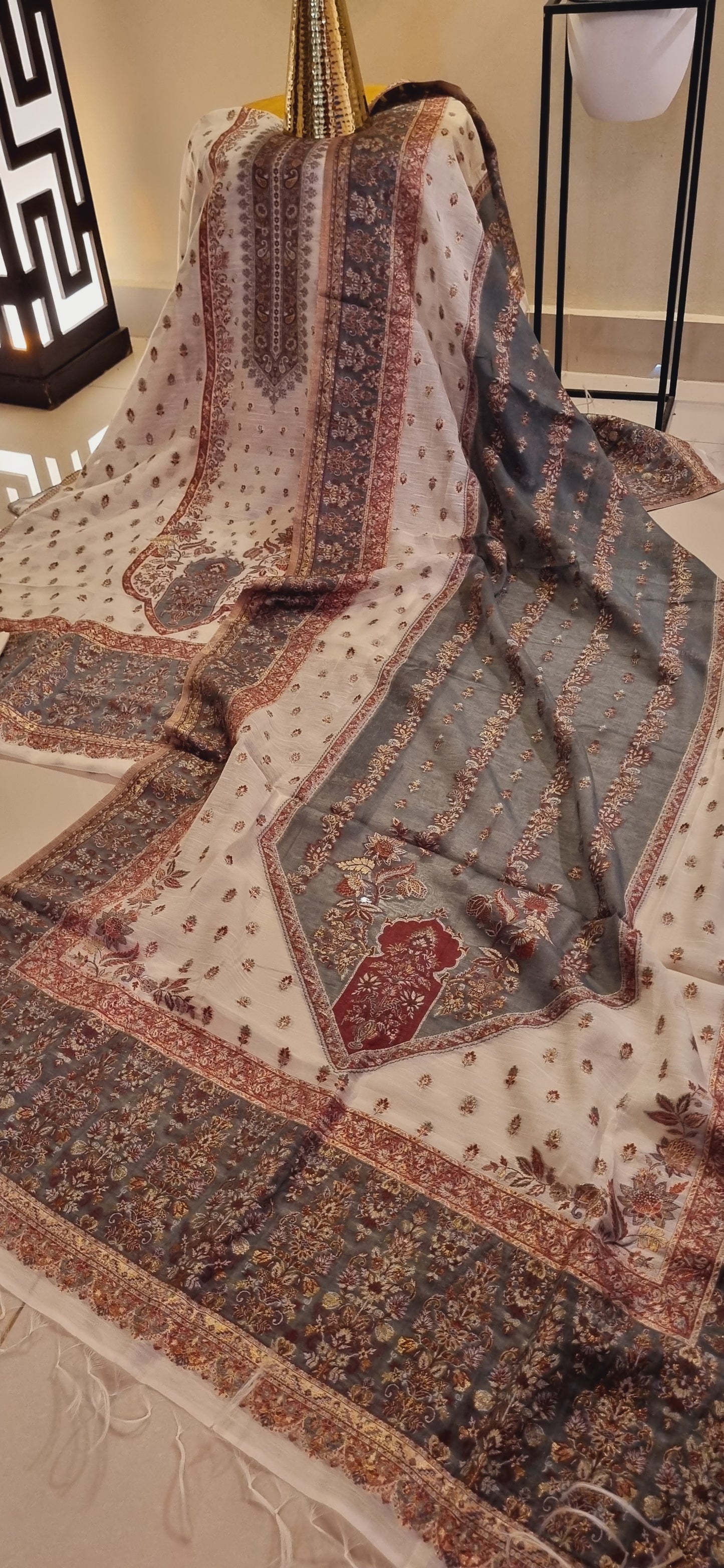 Silk kaani suit