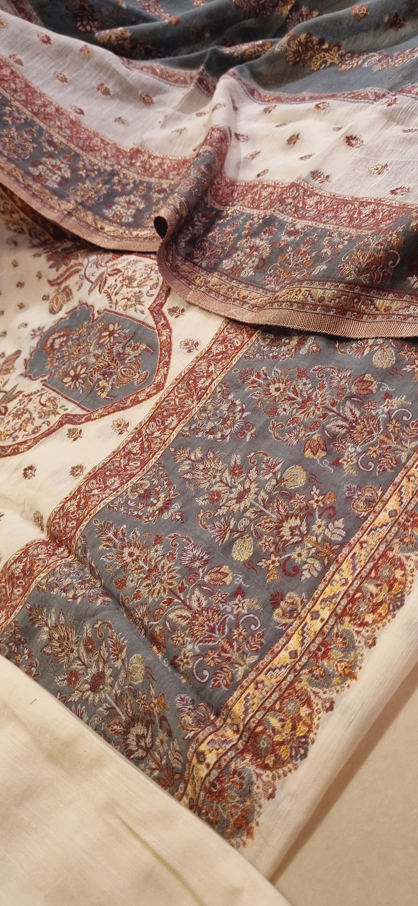 Silk kaani suit