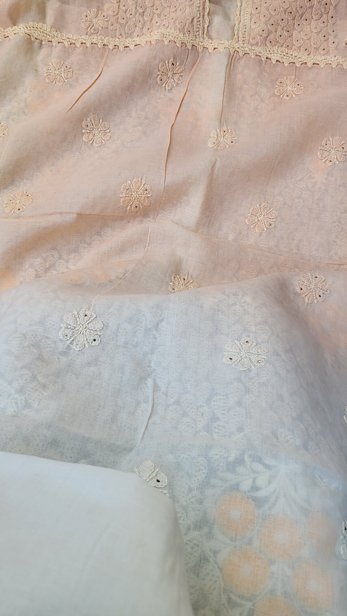 Chikankari shirt: Mukaish work