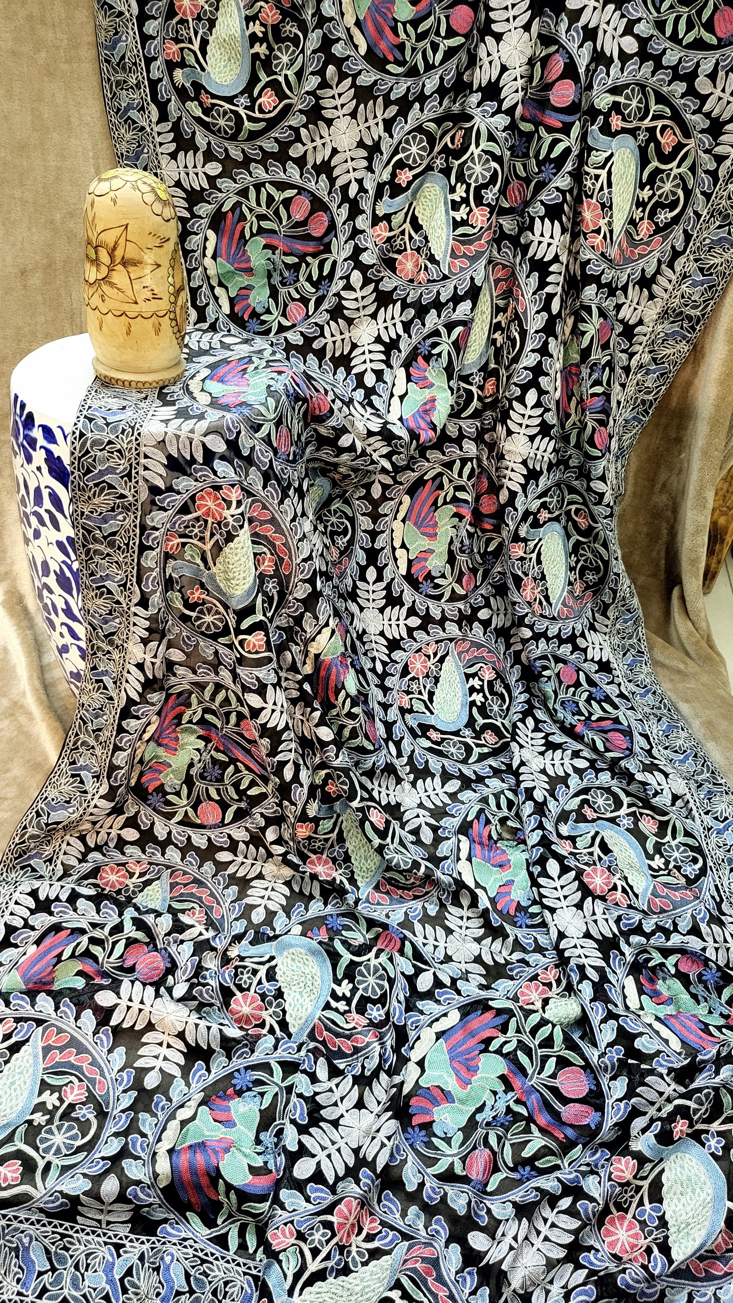 Embroidered dupata : georget
