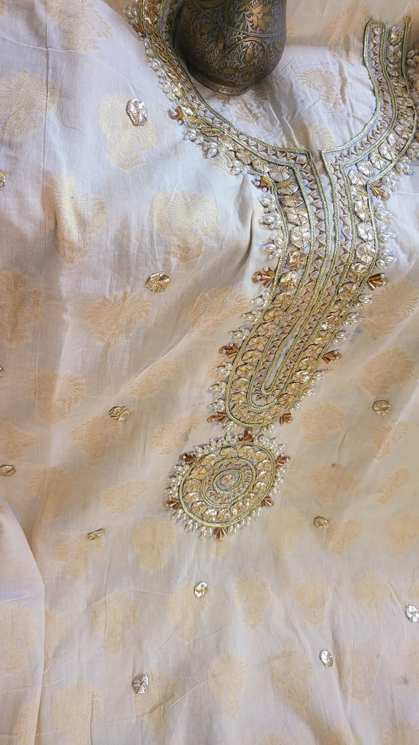 Pearl work : shirt
