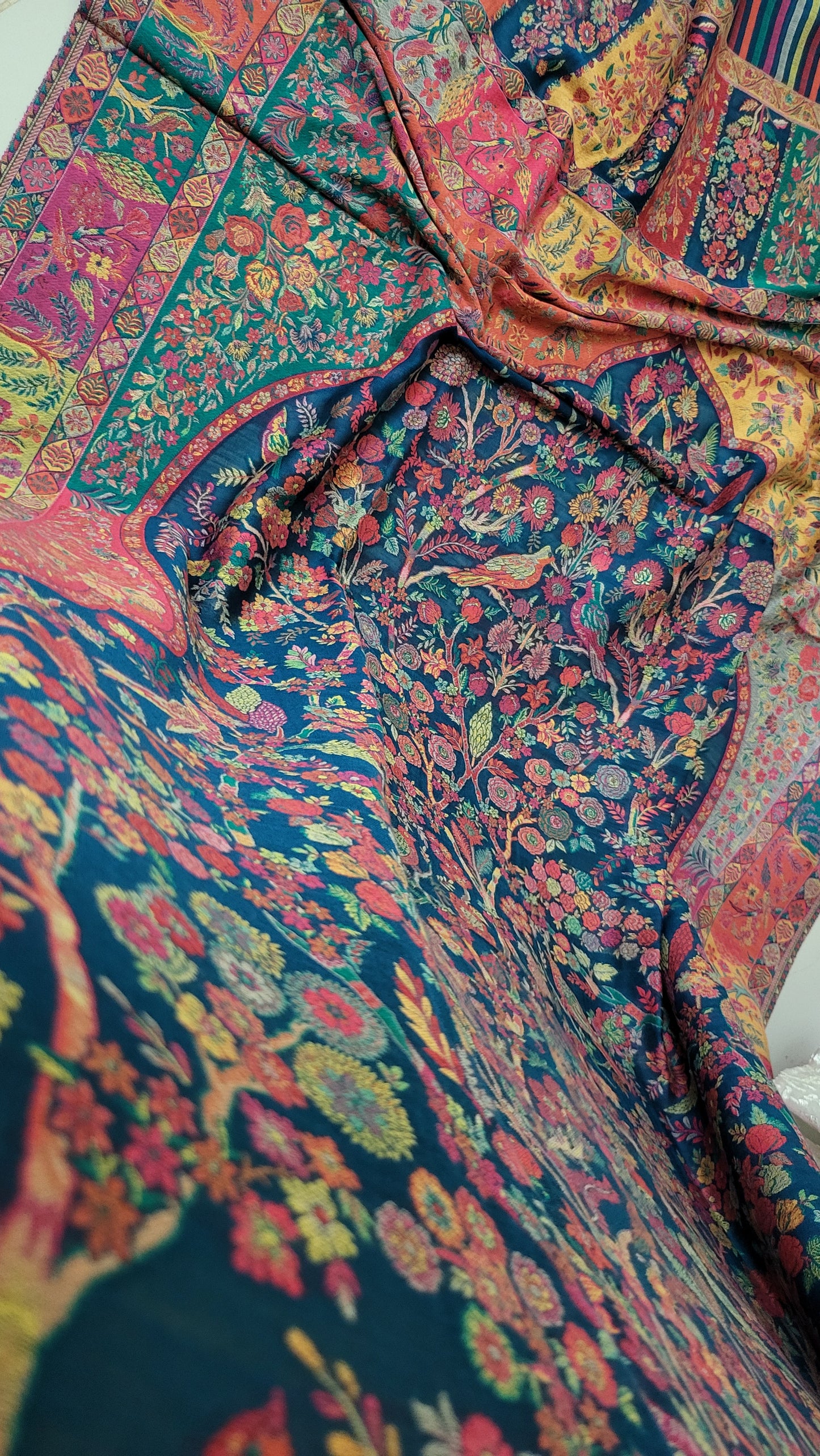 Shahjahan kaani : shawl