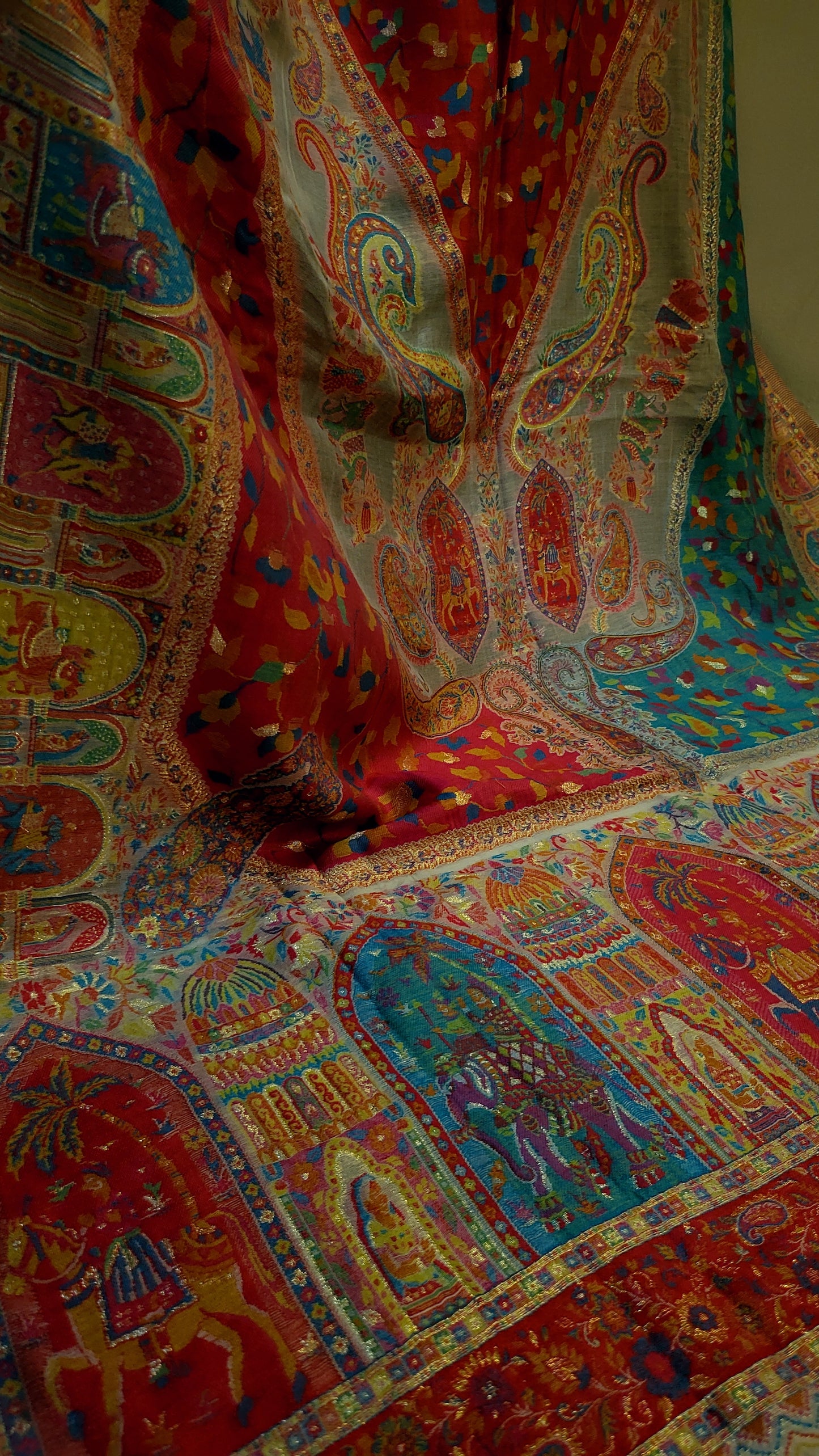 Silk kaani : shawl