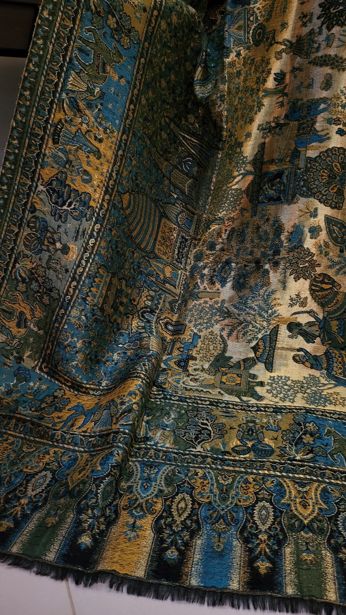 Royal moonlight kaani : Reversible shawl