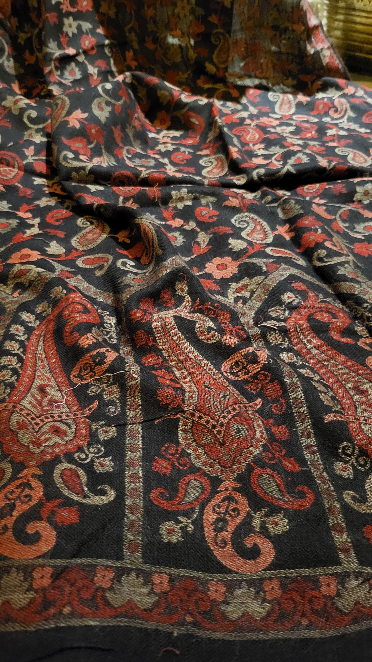 Kaani shawl: woolen