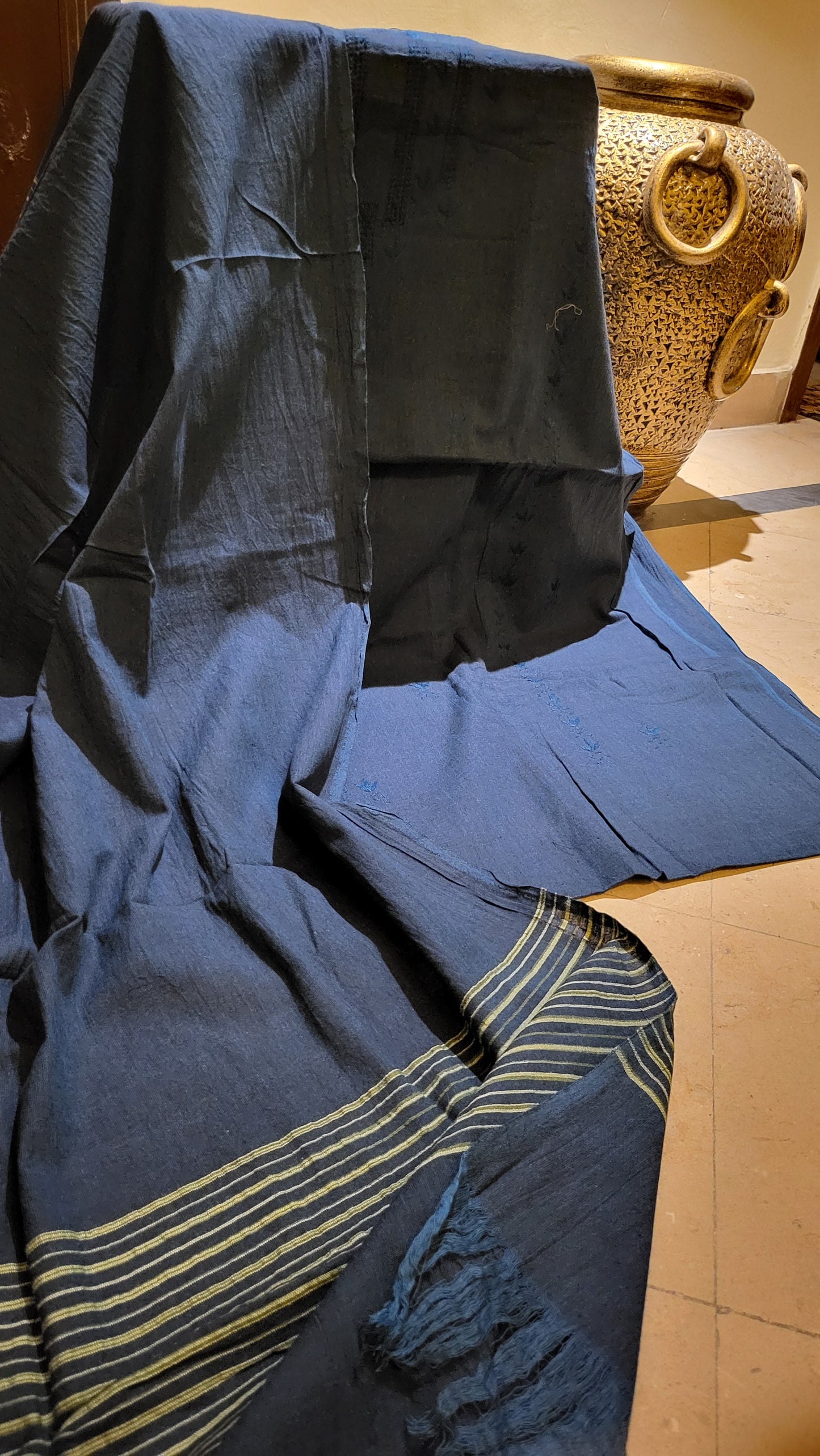Khaddar suit : Hand embroidered