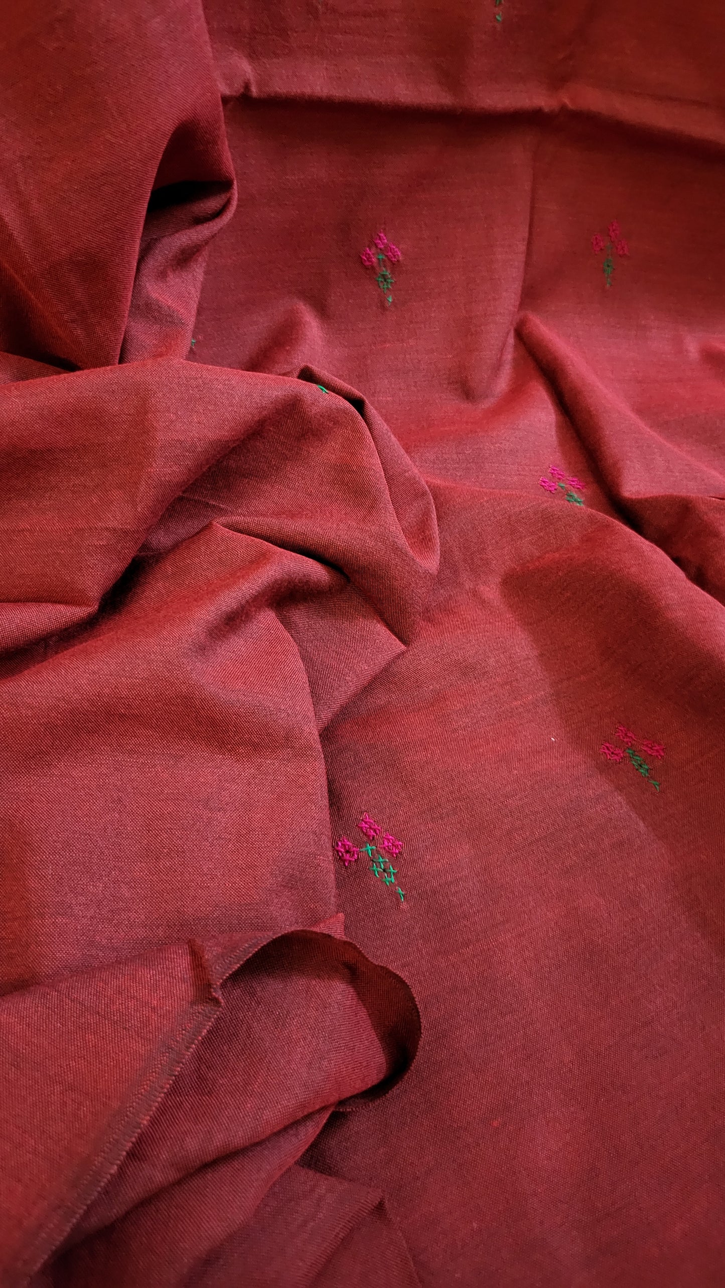 Silk khaddar : Hand embroidered