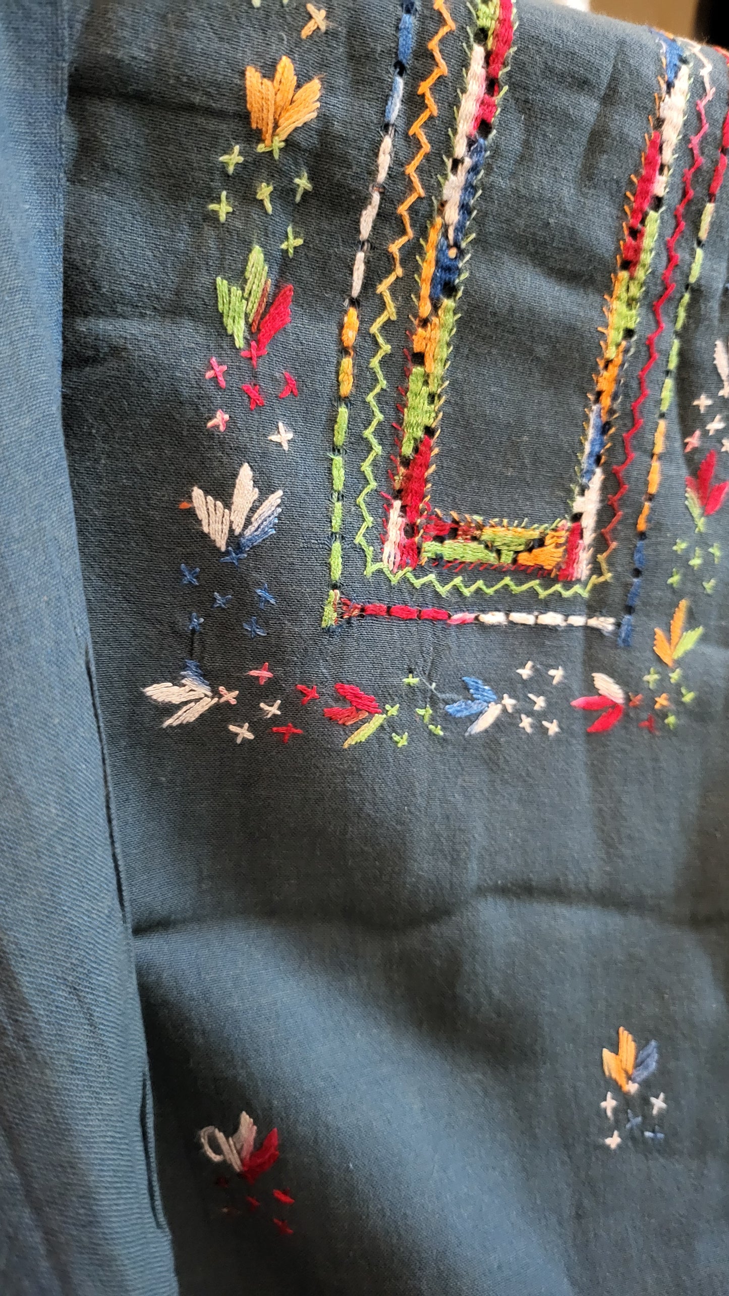 khaddar suit : Hand embroidered