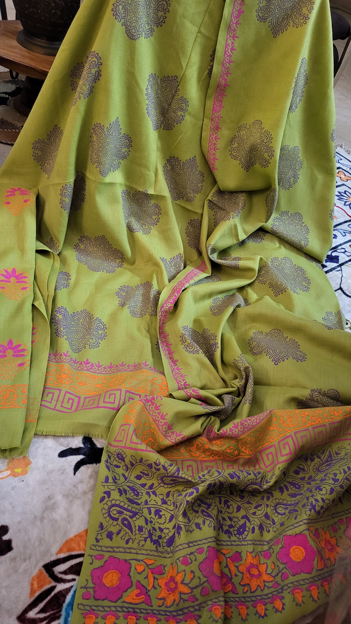 Pashmina suit : Block printed