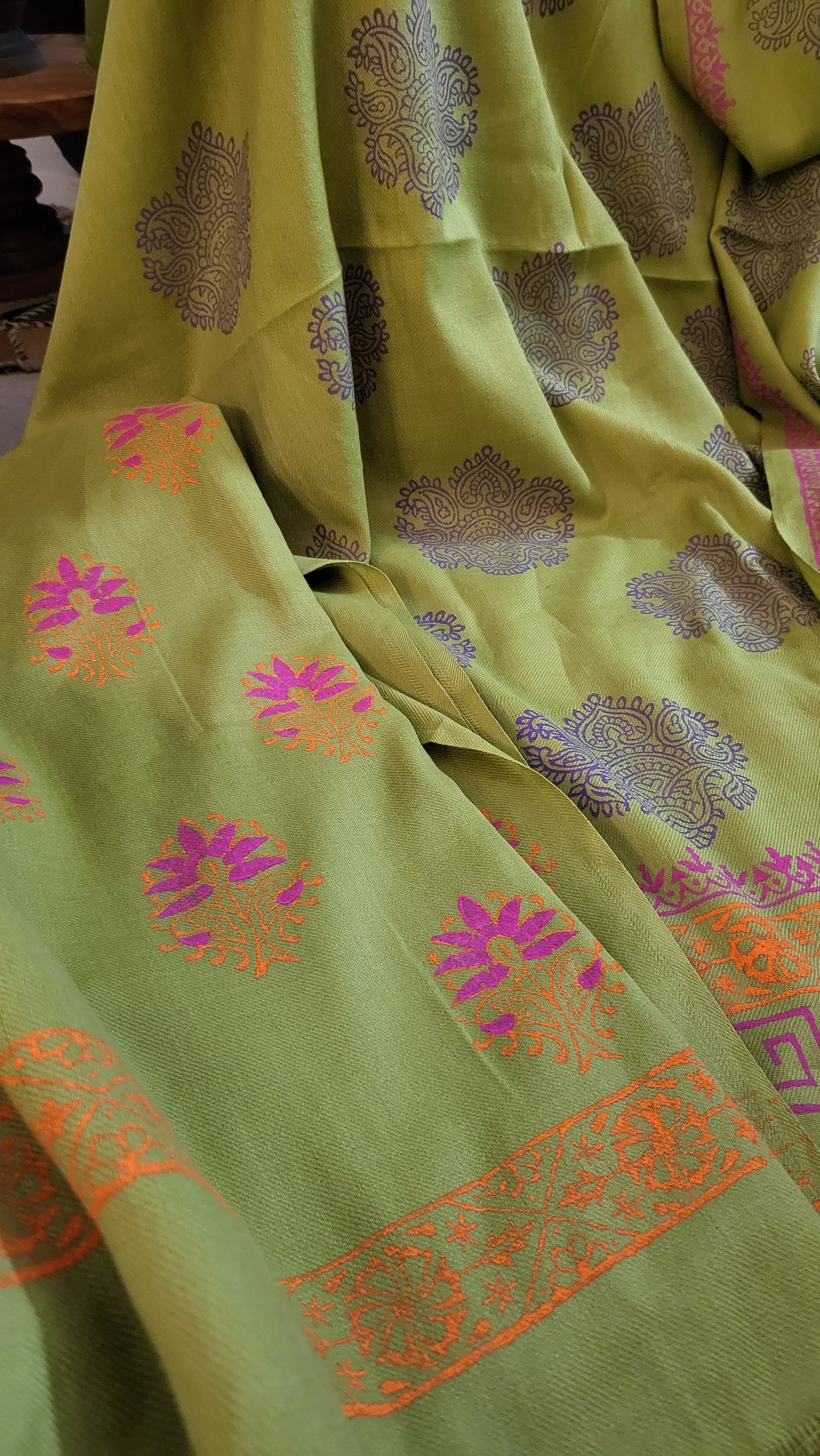 Pashmina suit : Block printed
