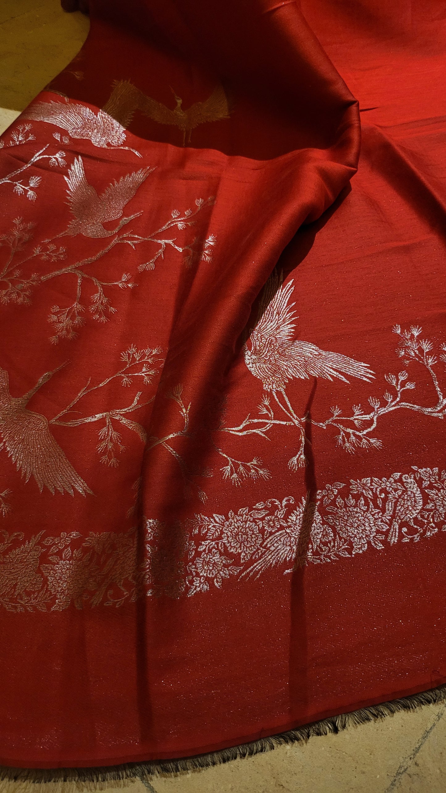 Moonlight kaani : Reversible shawl