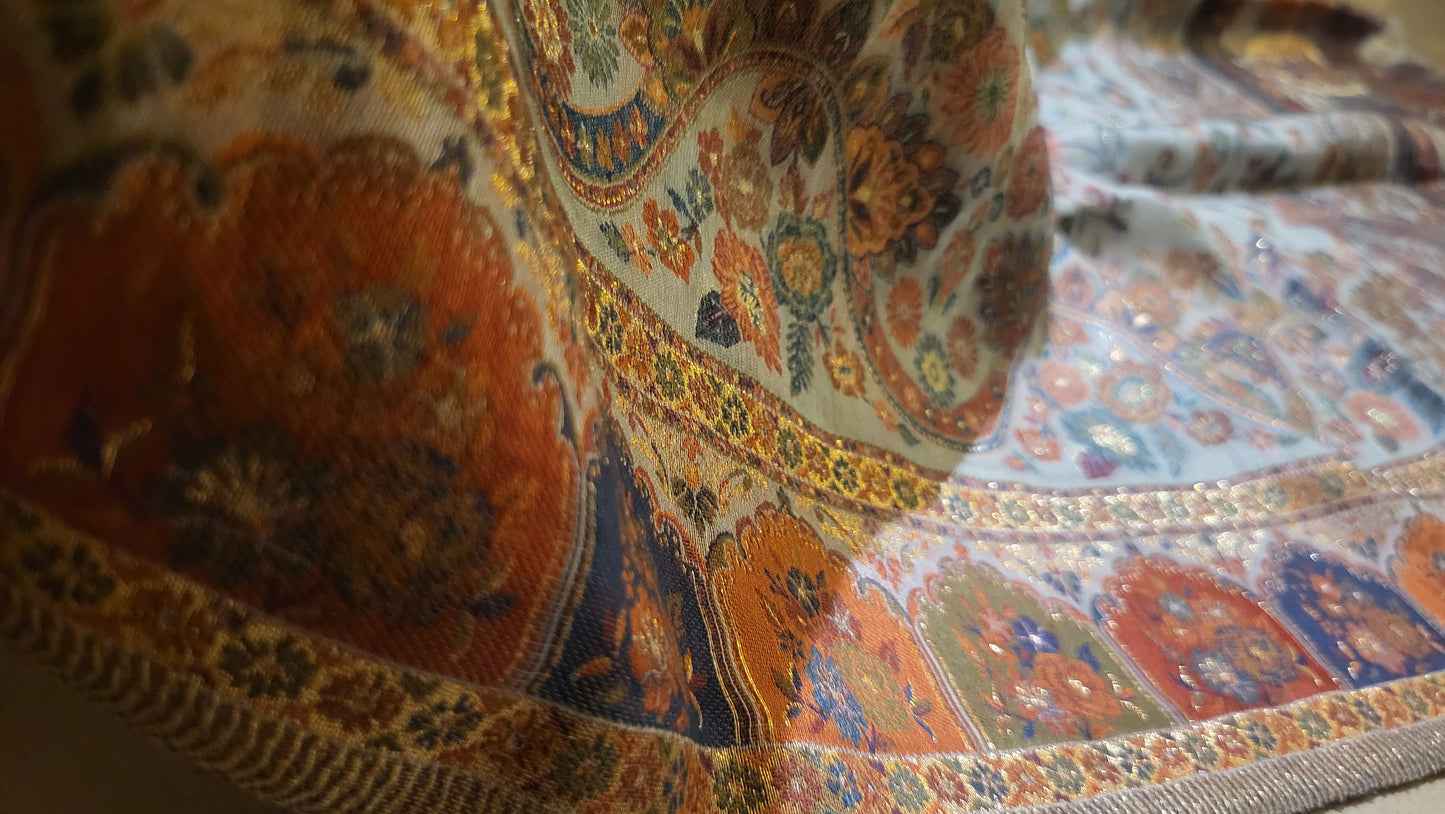 Silk kaani : shawl