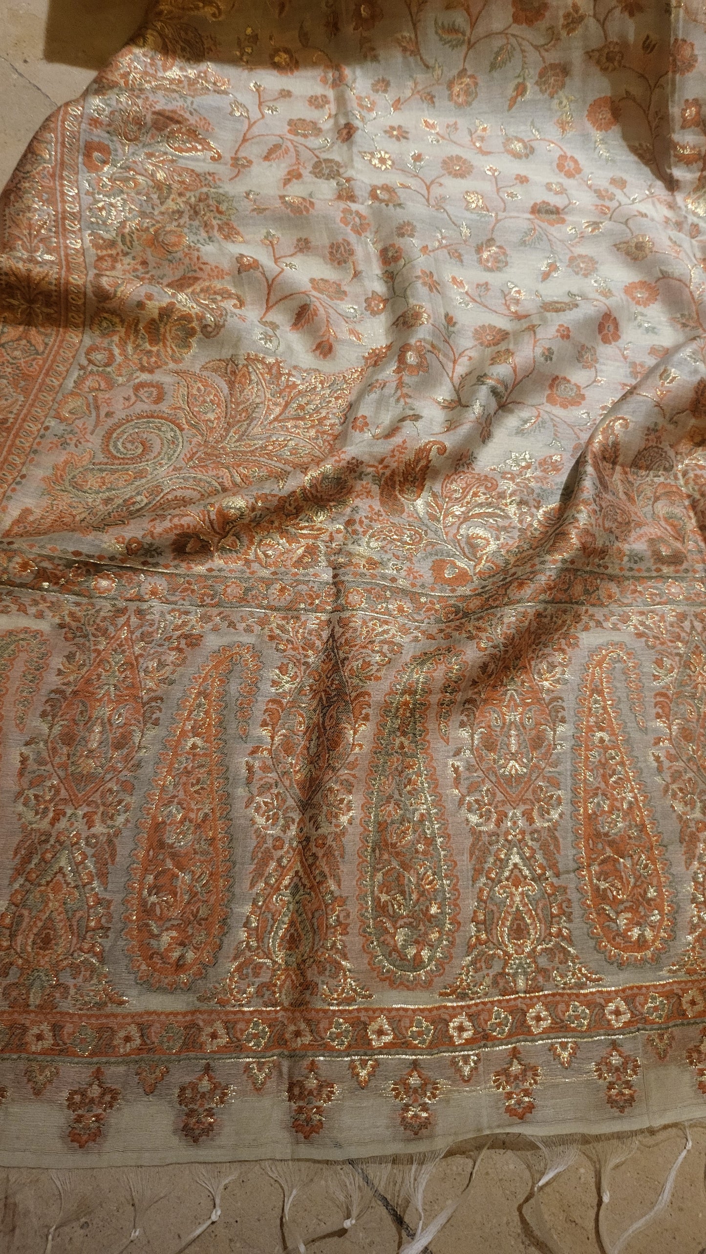 Silk kaani : shawl