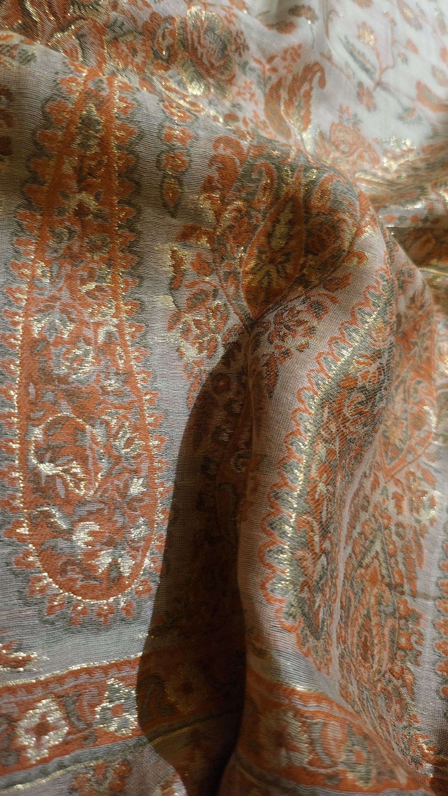 Silk kaani : shawl