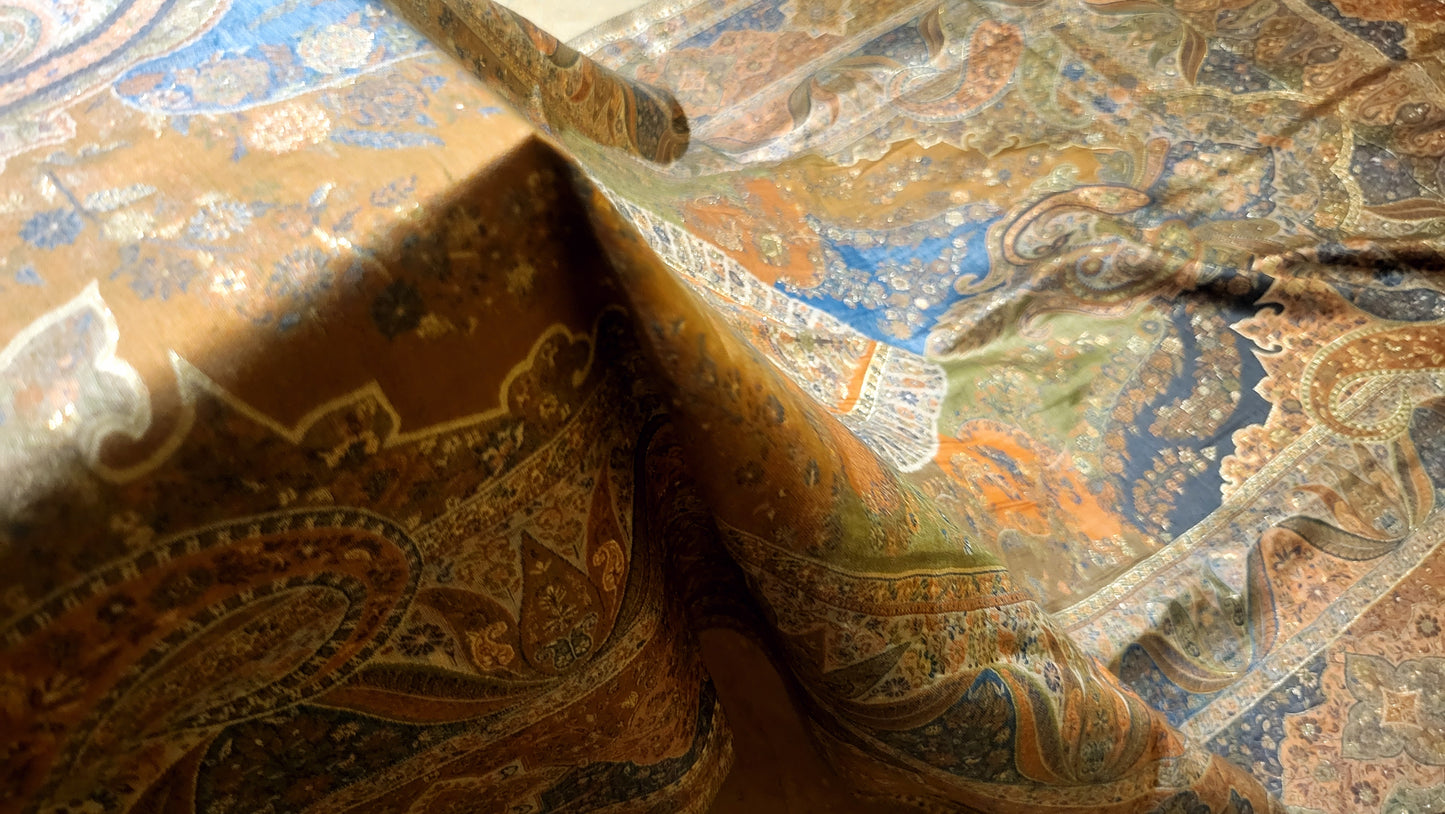Silk kaani : shawl