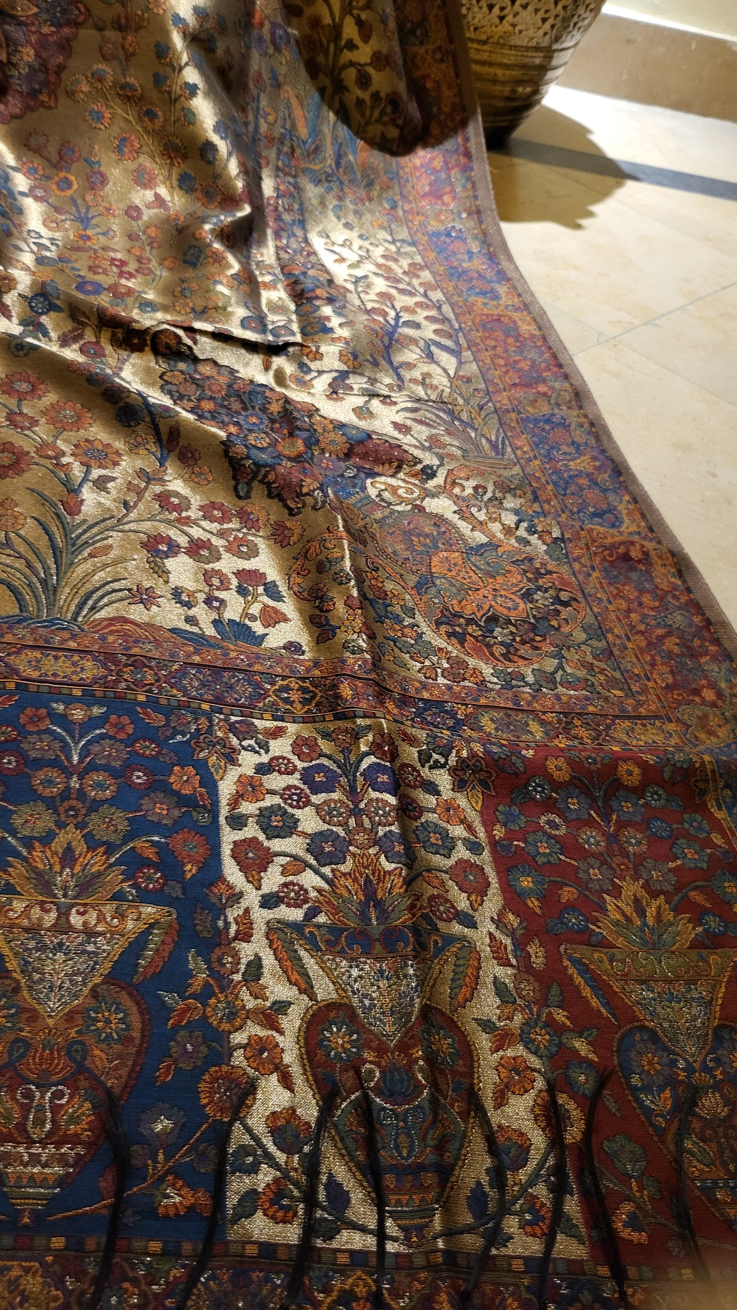 Moonlight kaani : Pashmina shawl