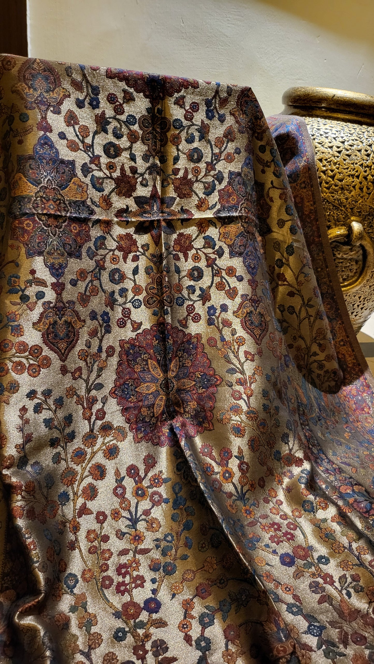 Moonlight kaani : Pashmina shawl