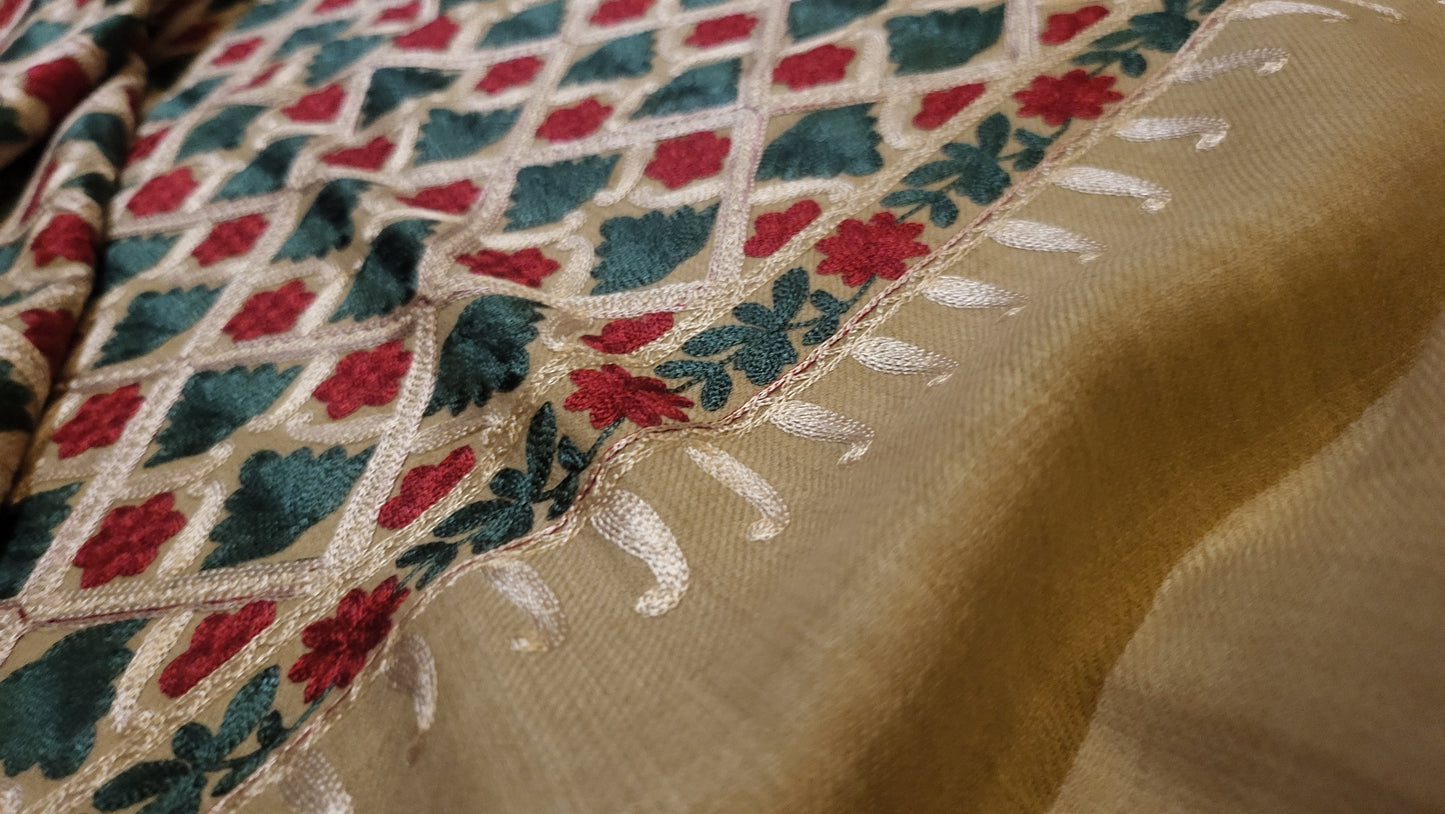 Embroidered shawl: Pashmina