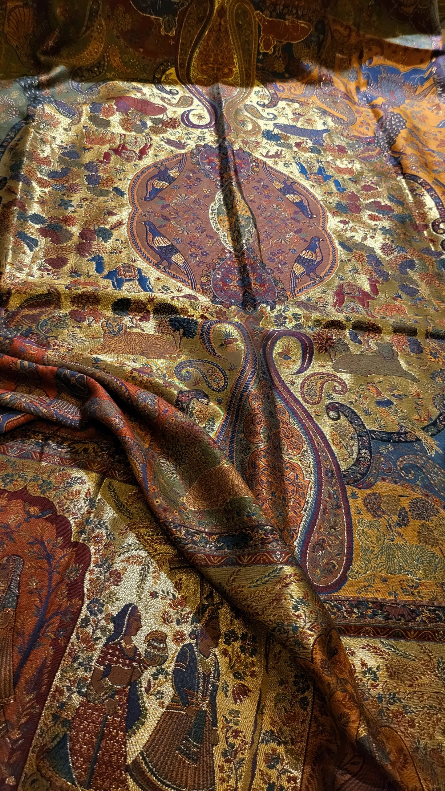 Shikargah shawl : Moonlight