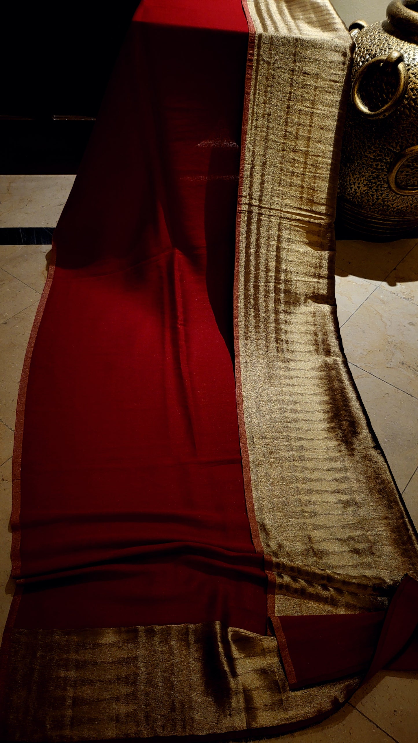 Blood red : Reversible kanni