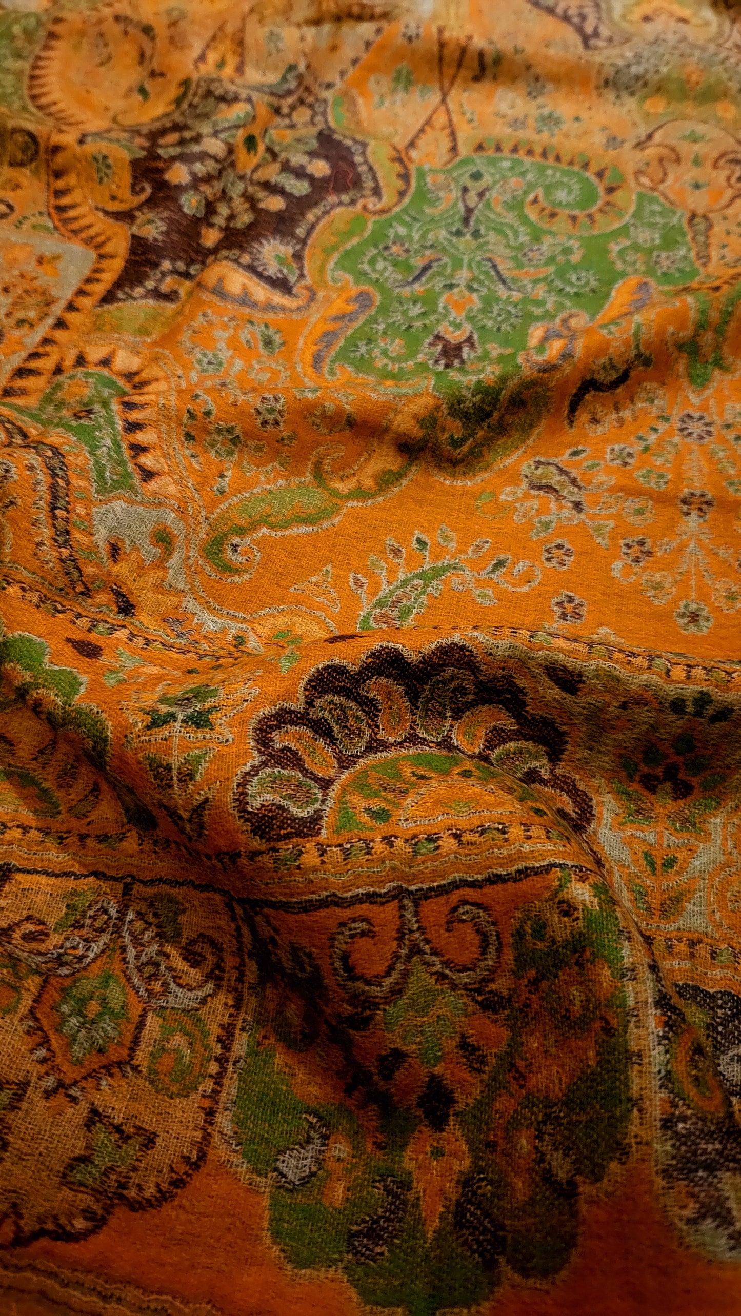 Persian kanni : reversible shawl