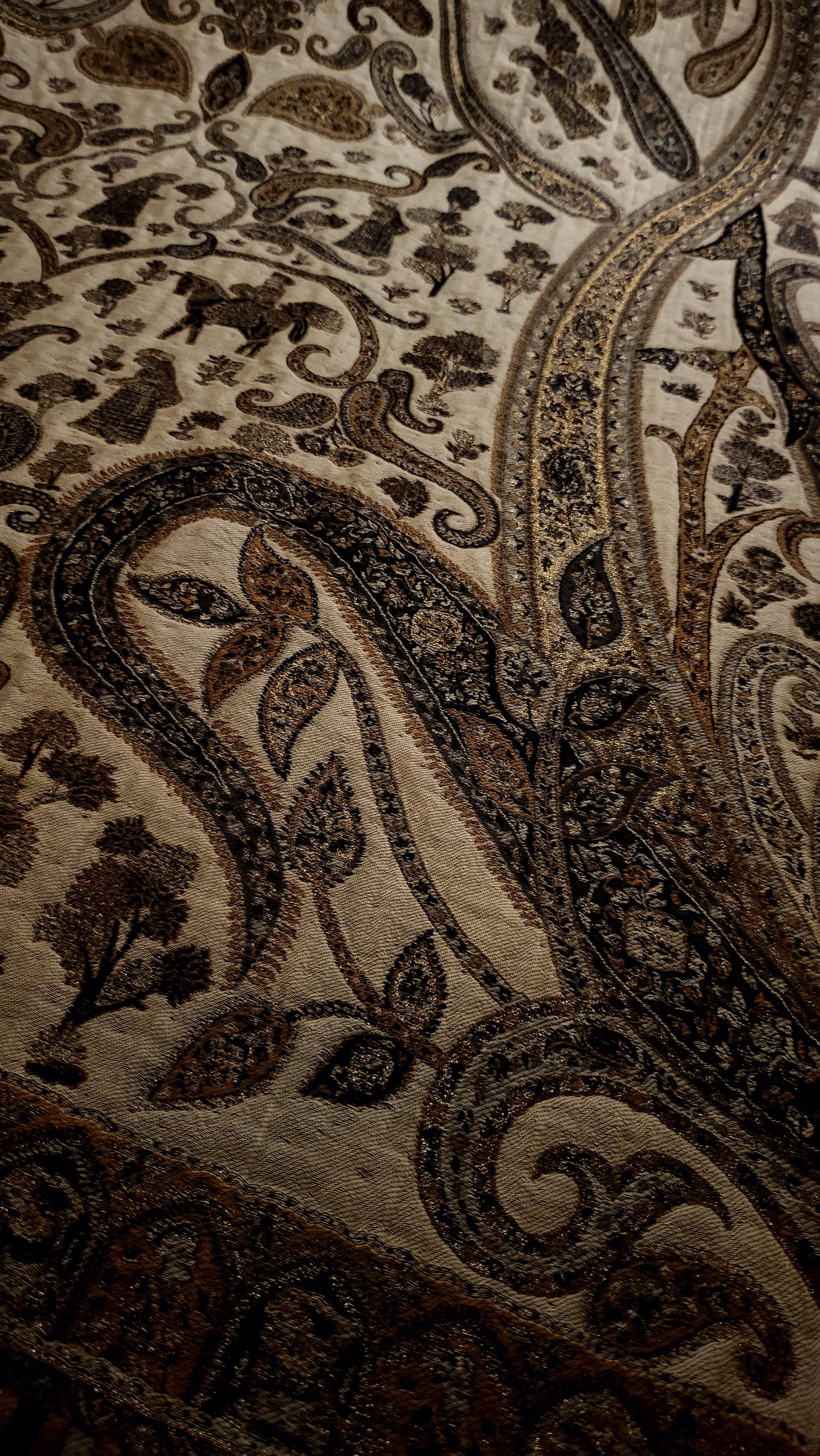 Jodha akbar : Reversible moonlight kanni