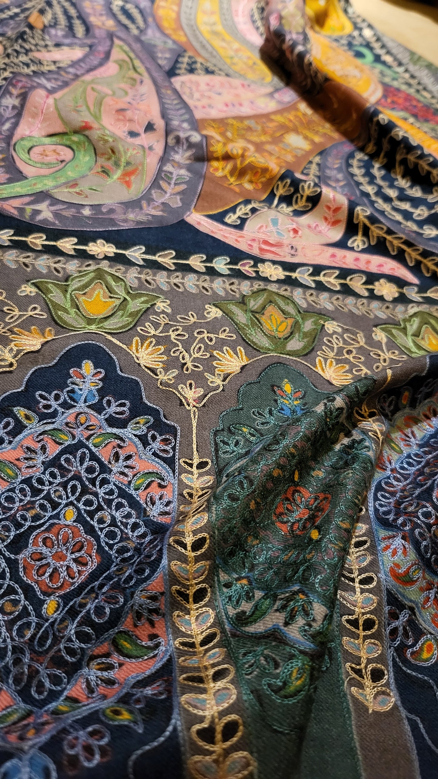 Reelkaar shawl : pashmina