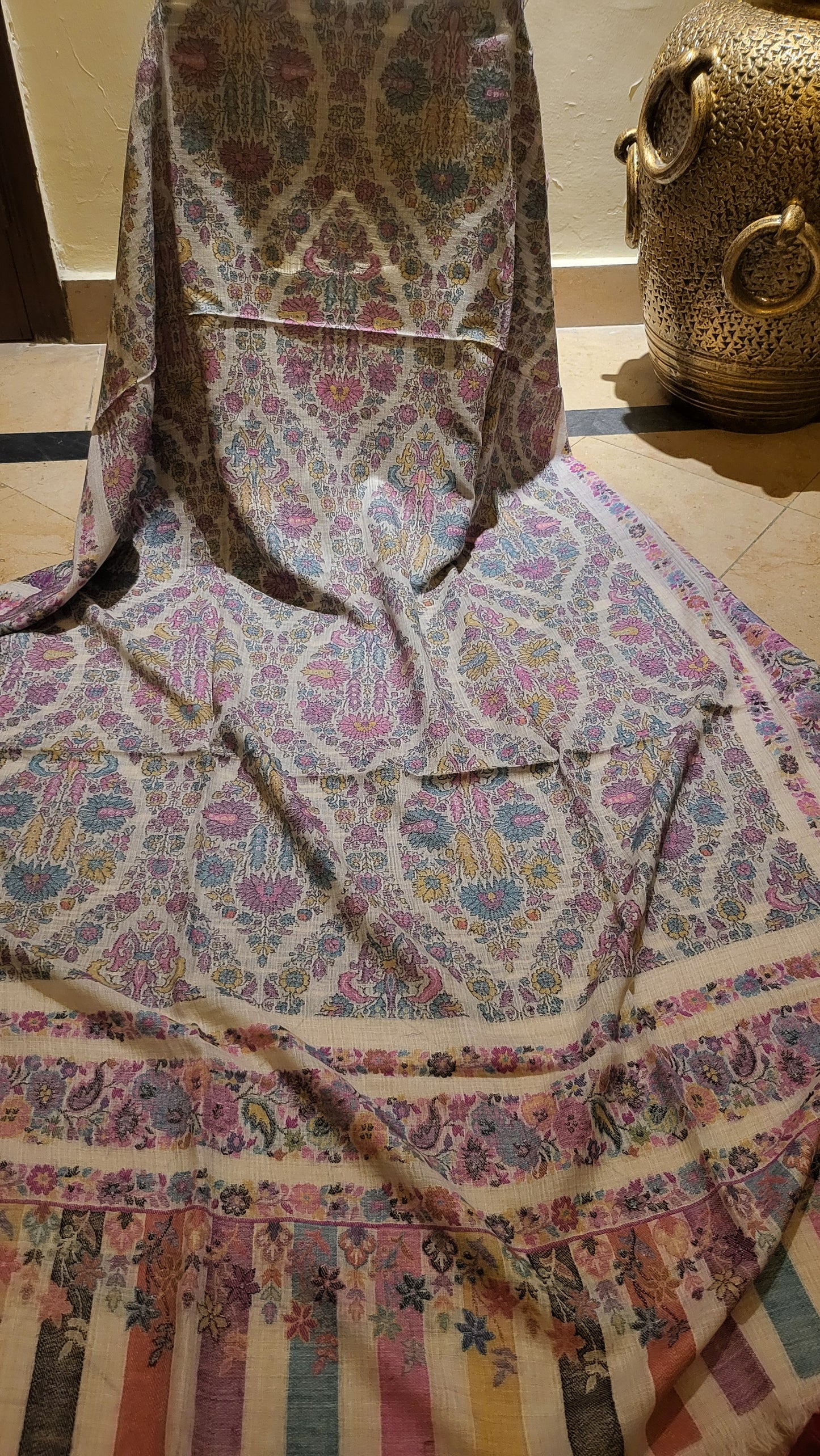 Persian kanni : shawl