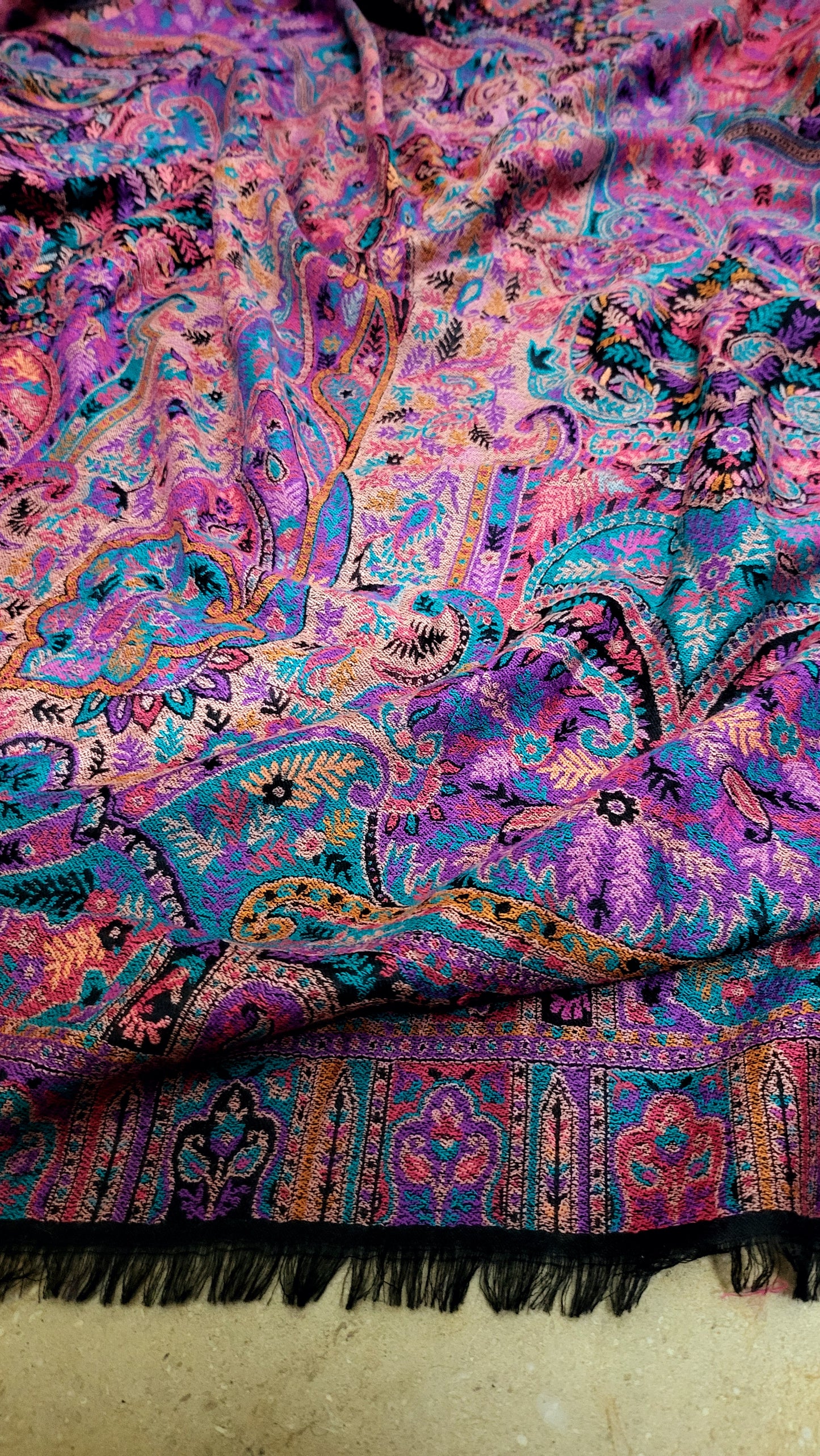 Persian kaani : shawl
