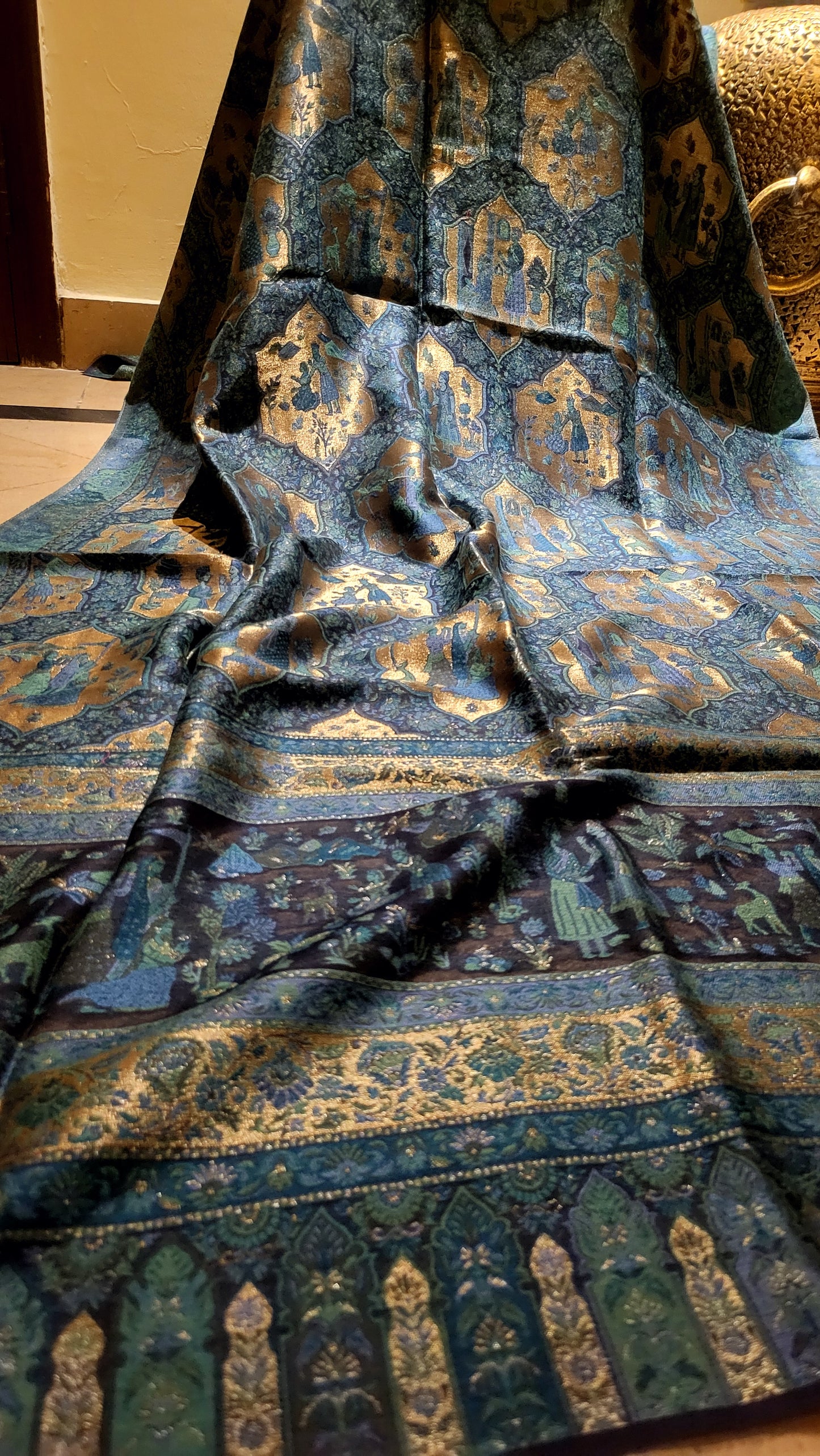 Blue beauty : silky moonlight kaani shawl