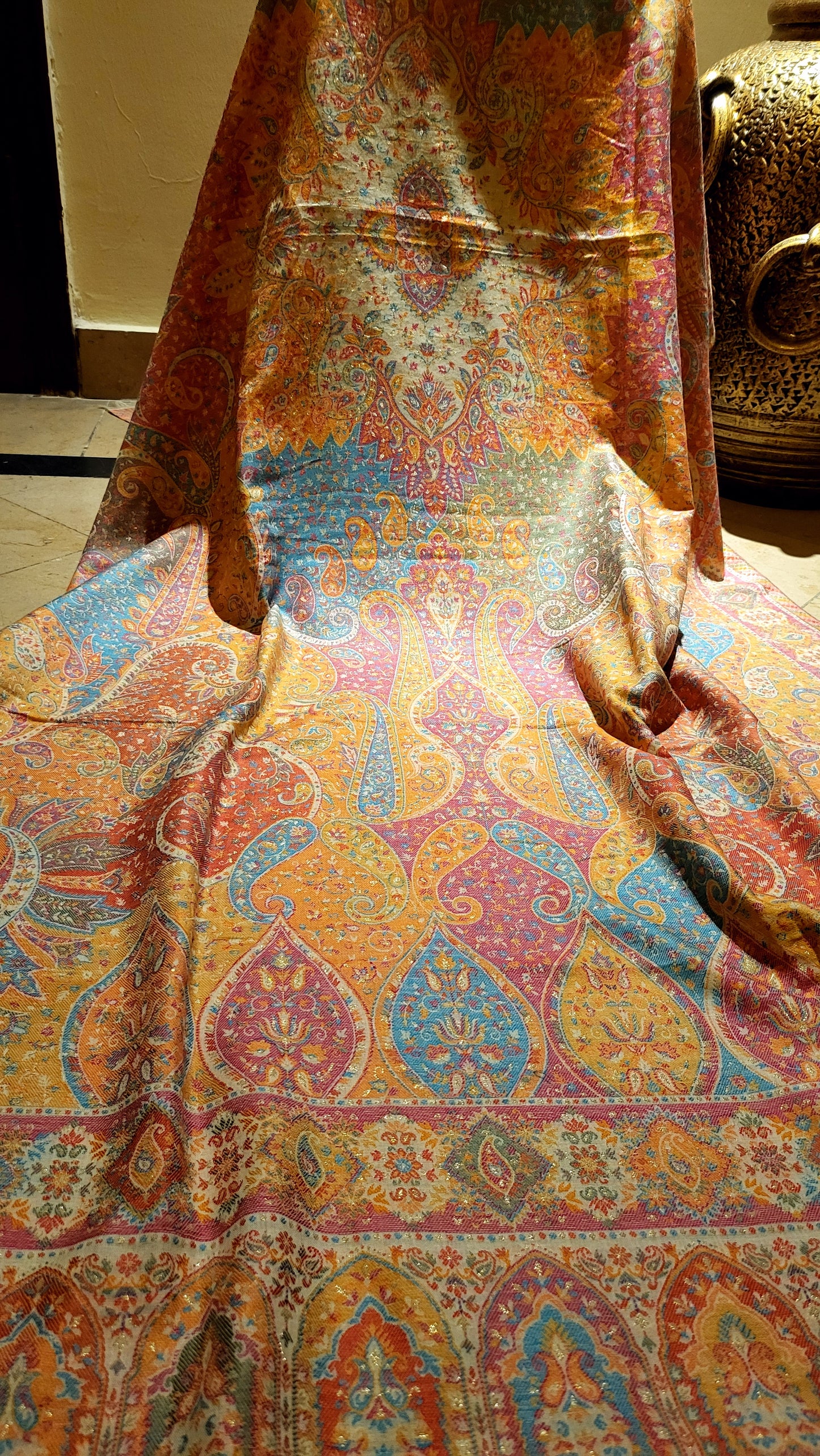 Tabraizi kaani : Moonlight shawl