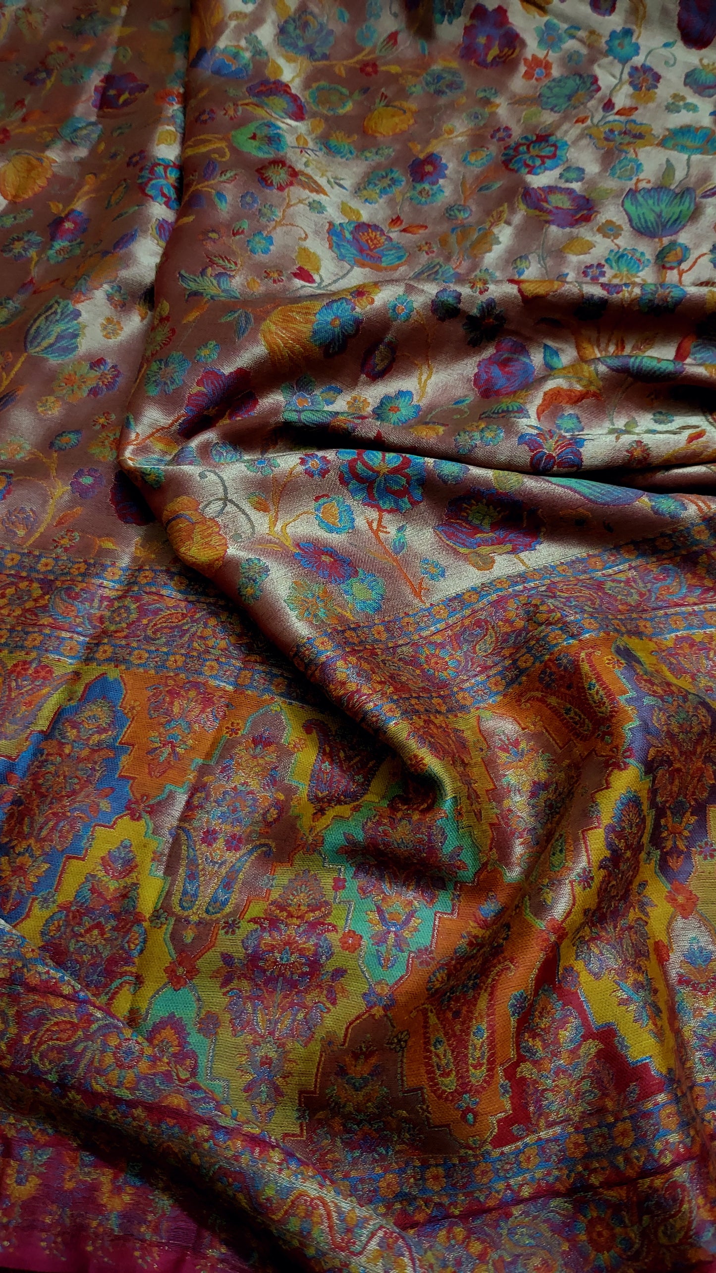Silky moonlight : pashmina shawl