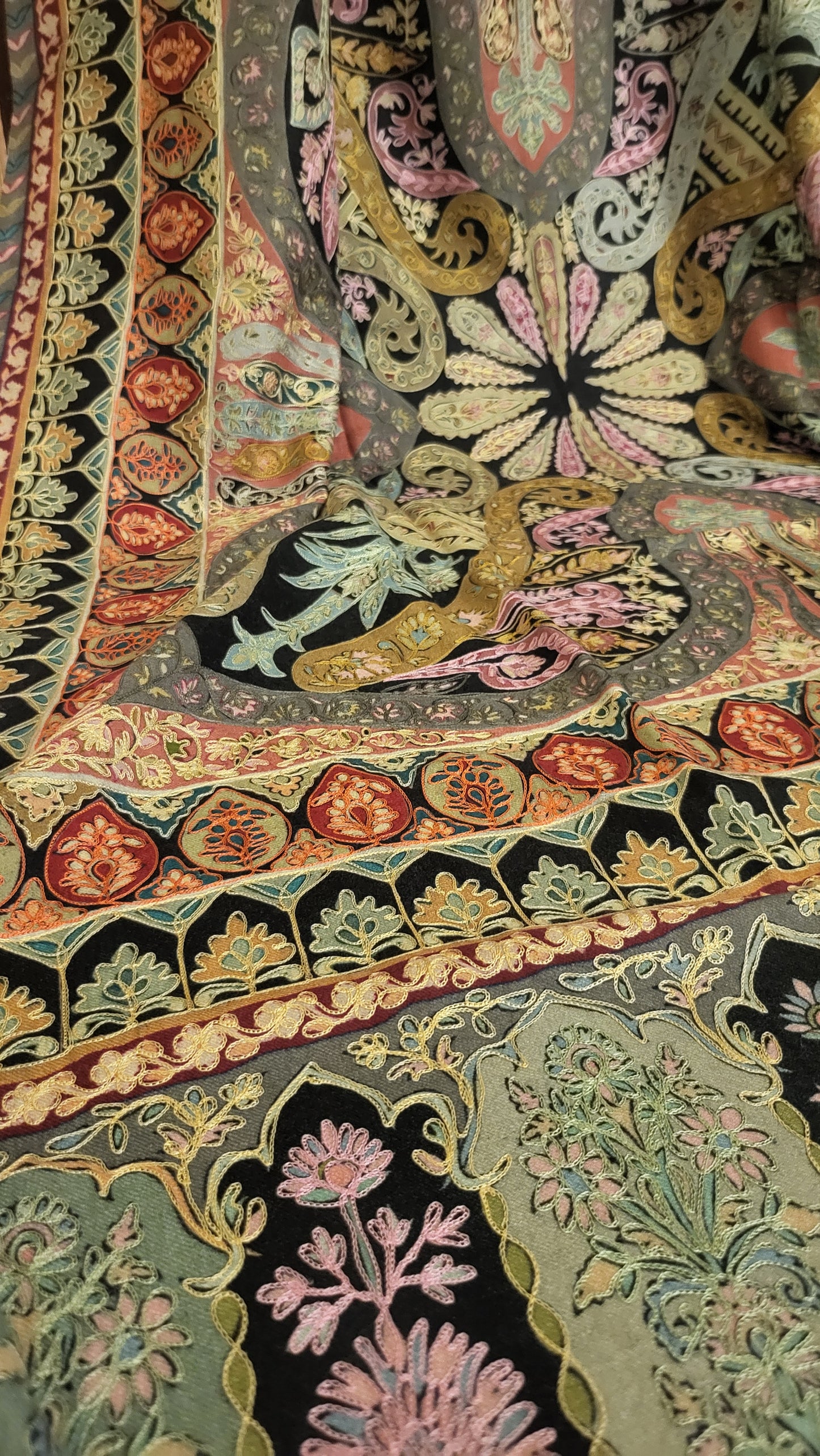Reelkaar kalamkar : shawl