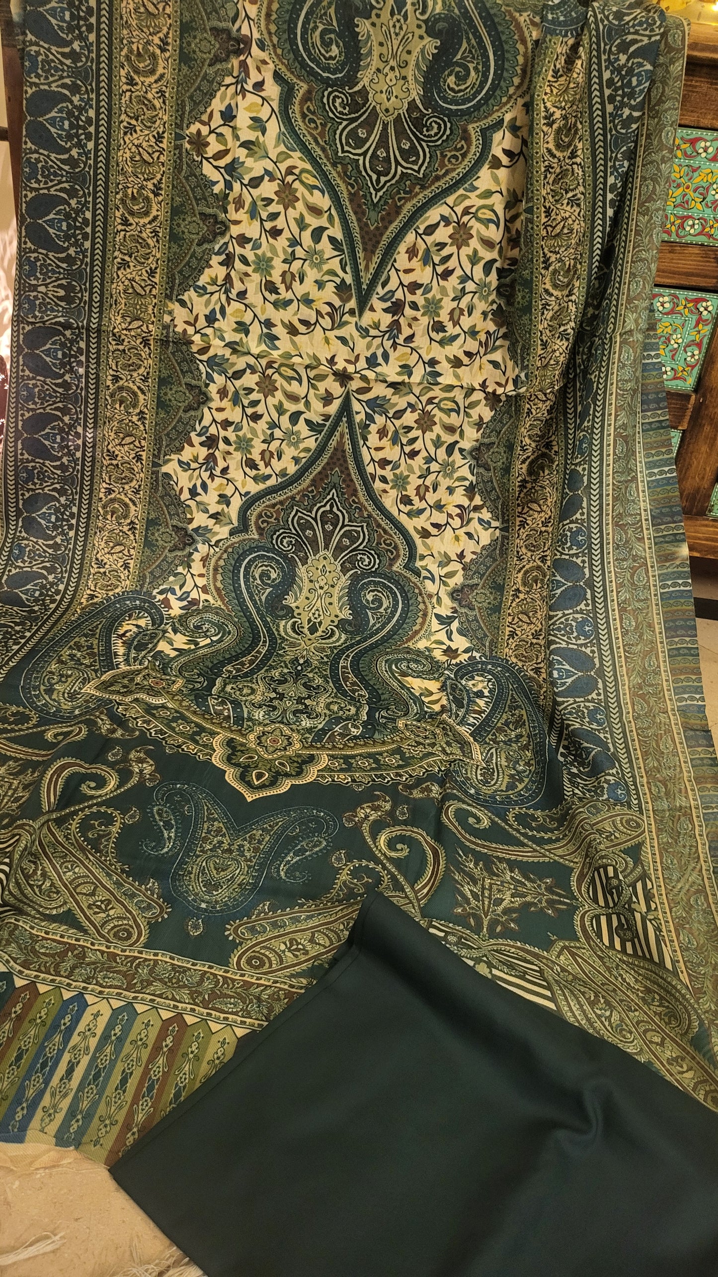 Pashmina suit : Printed shawl