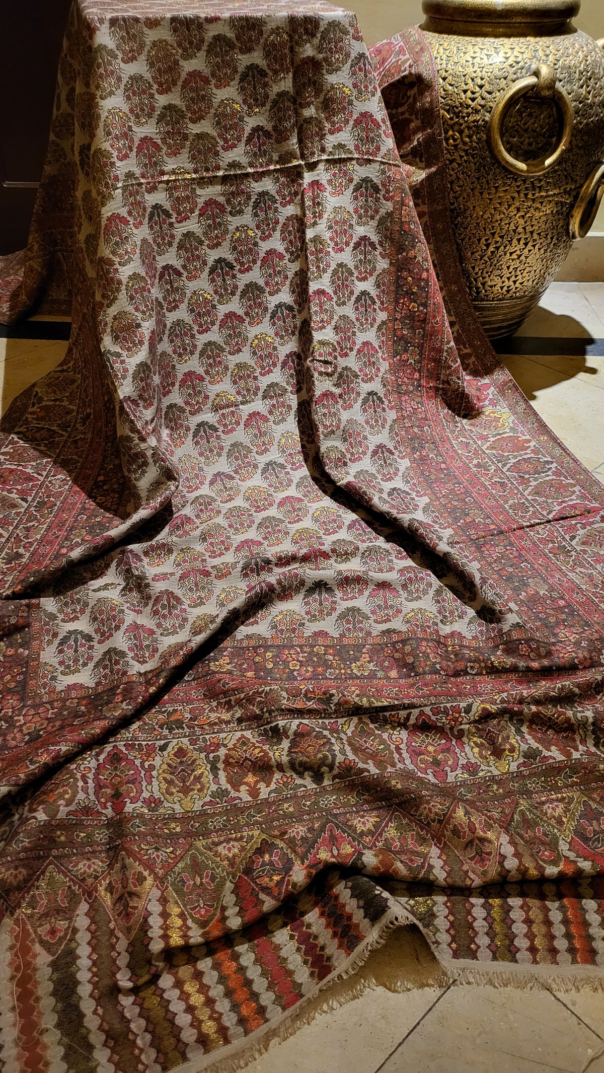 Moonlight kaani : shawl