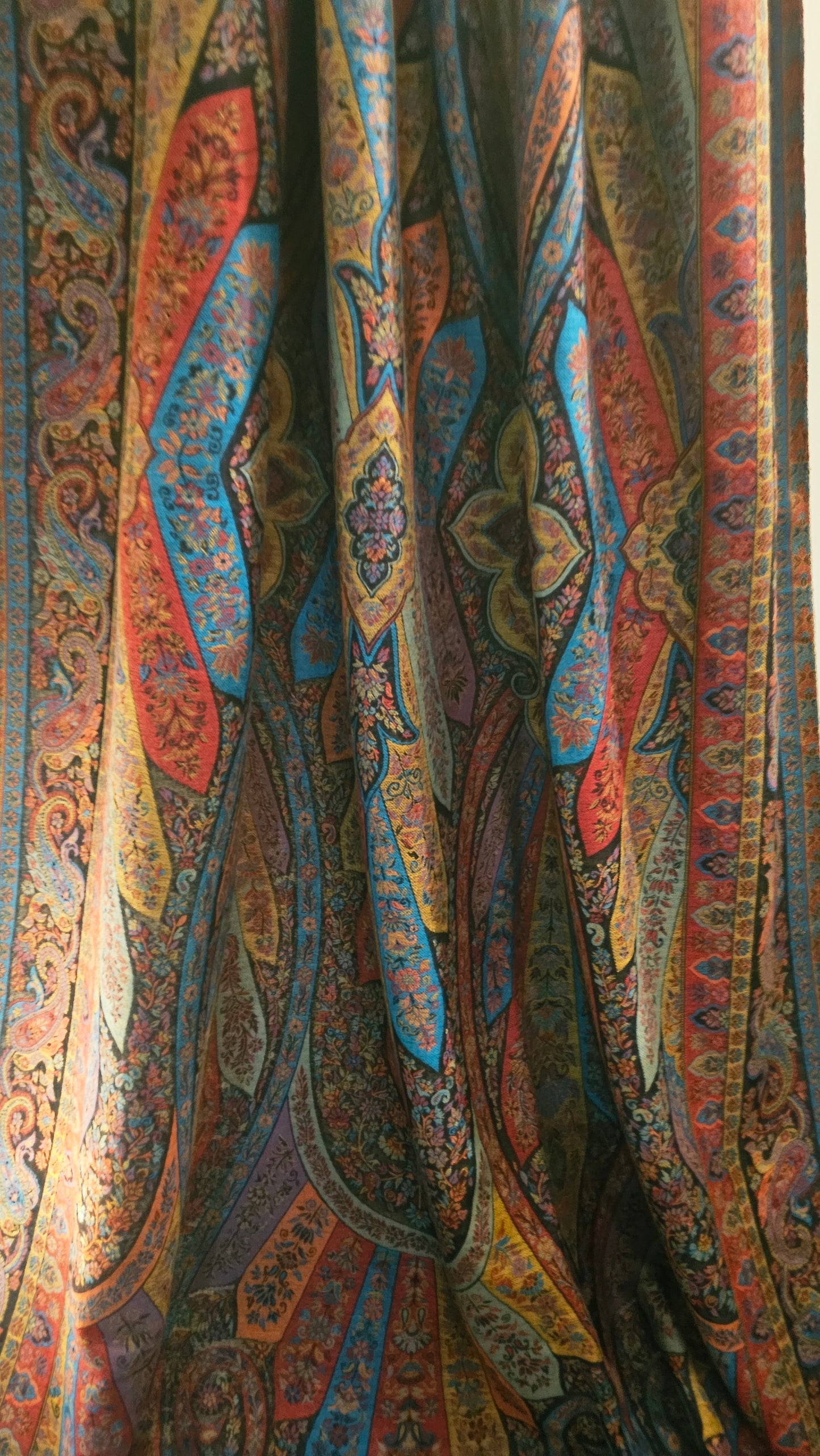 Kaani shawl: Pashmina