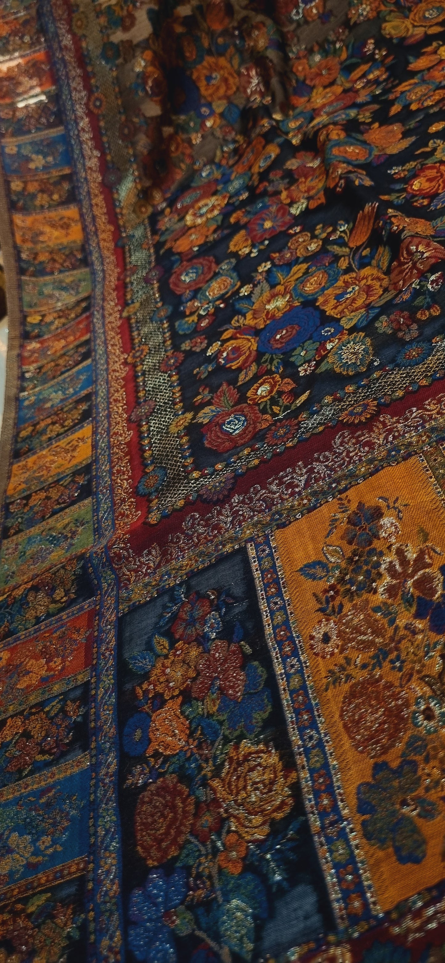 Silk kaani dupata