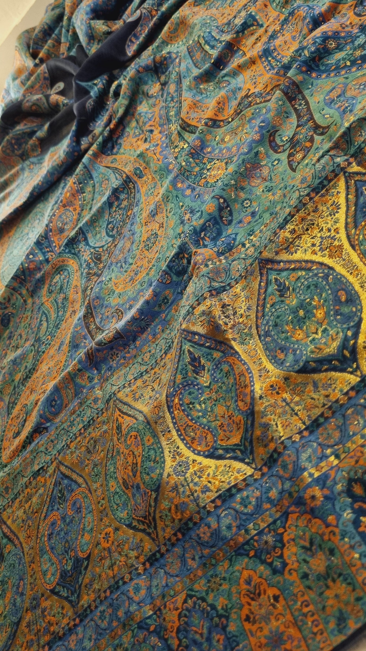 Silk kaani shawl