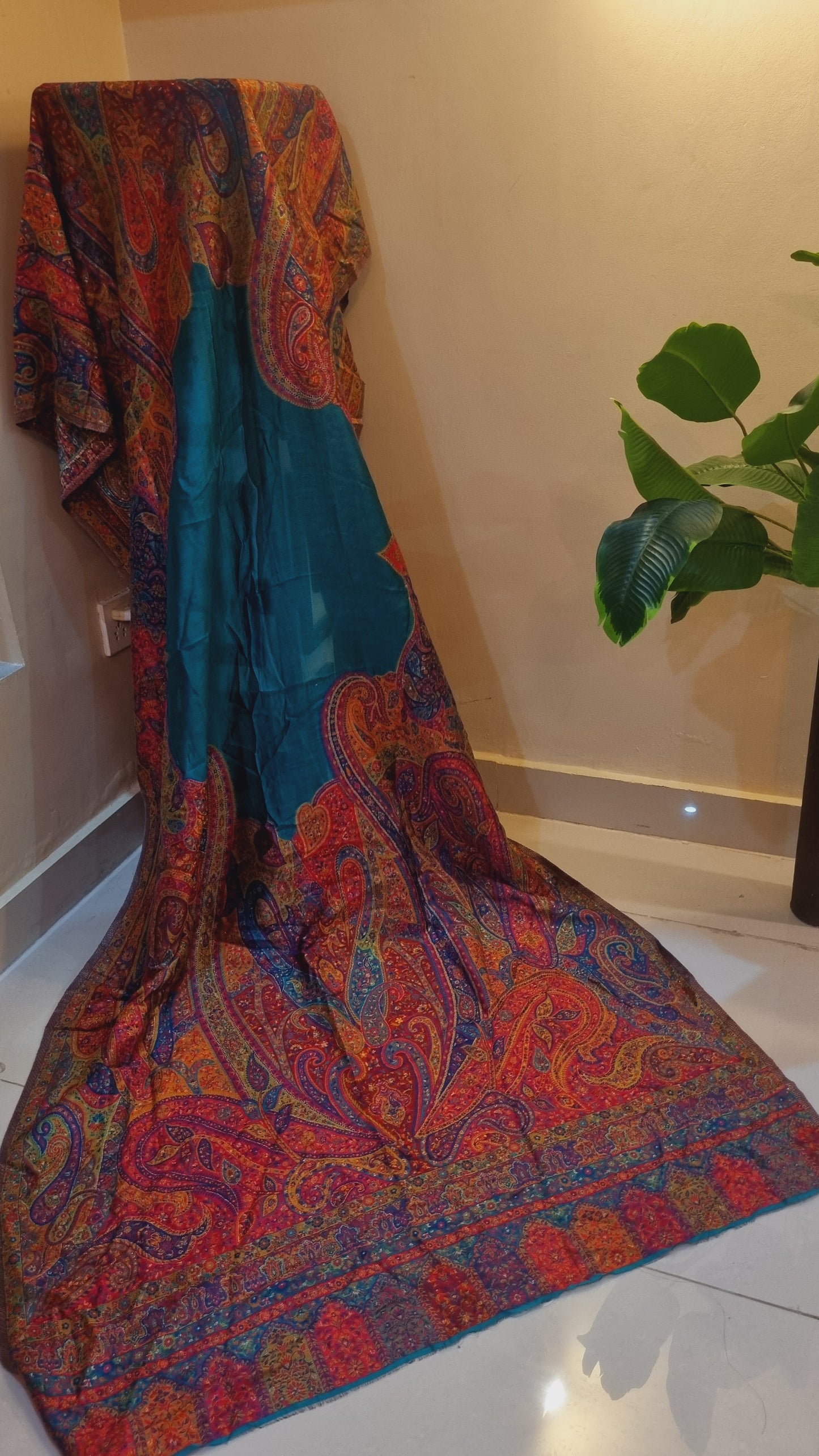 Silk kaani shawl