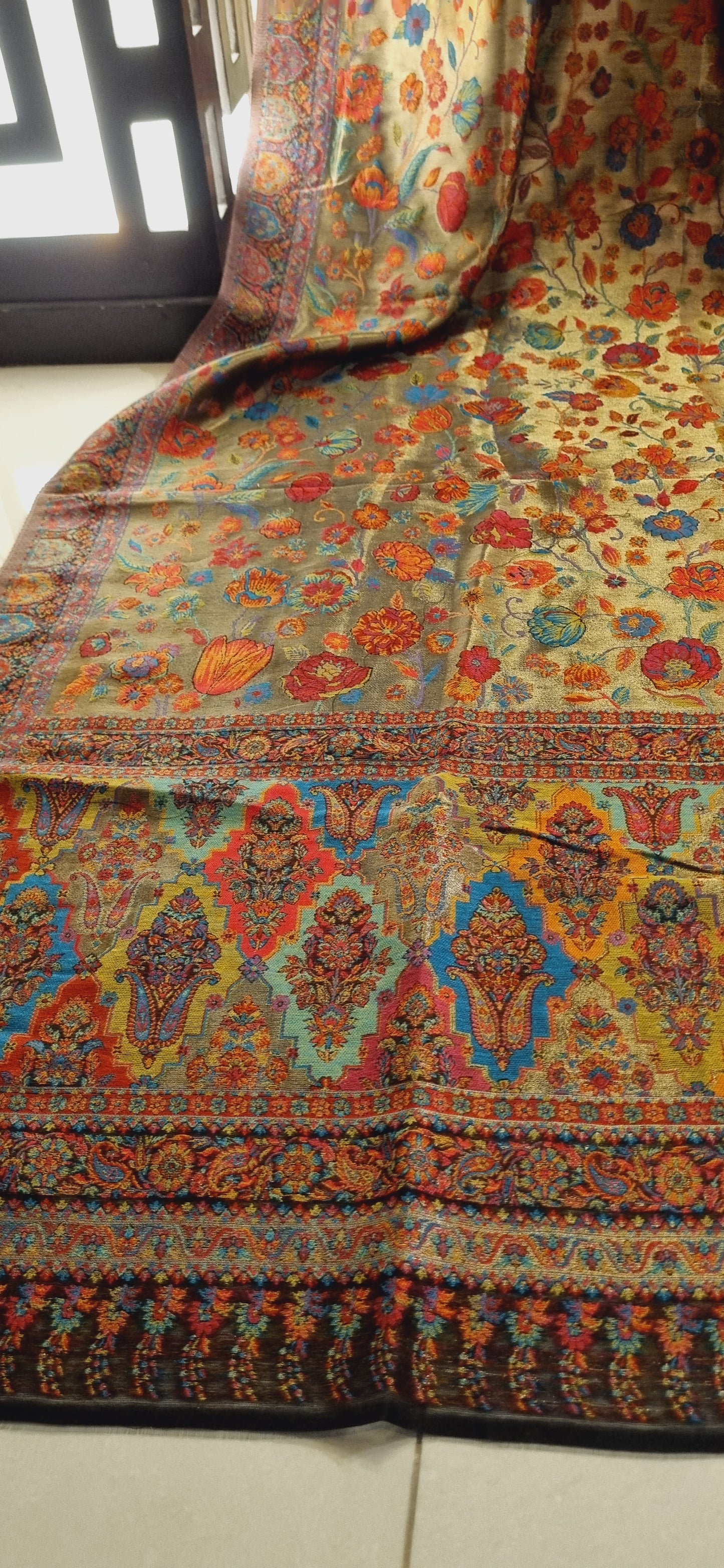 Silky moonlight pashmina