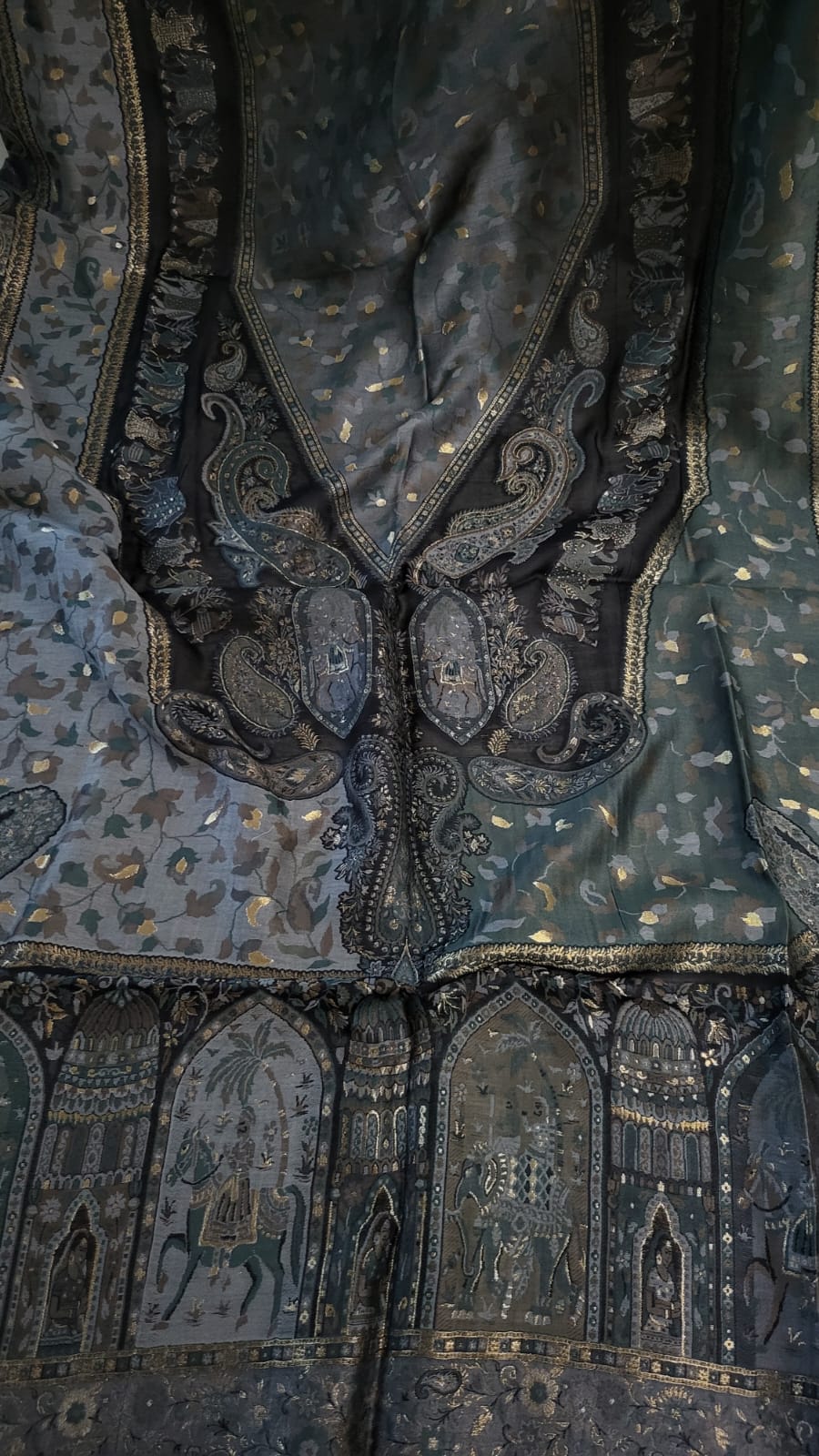 Silk kaani shawl