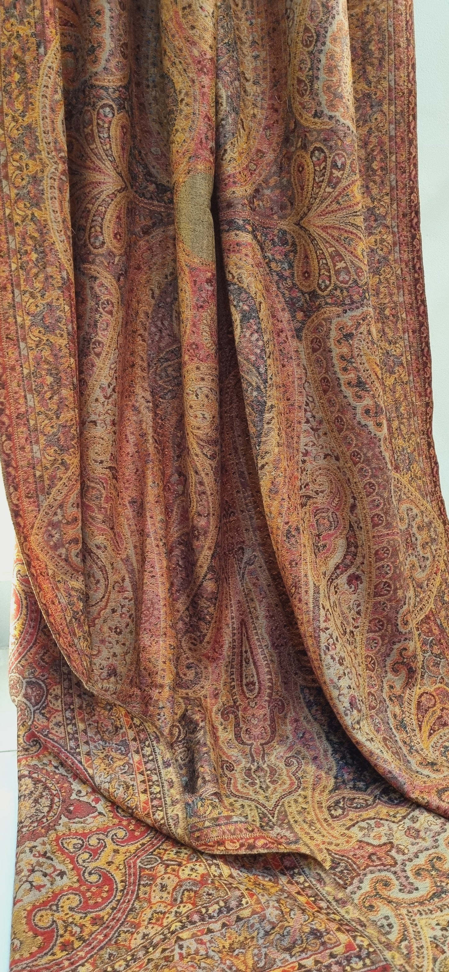 Reversible persian kaani shawl code 2001