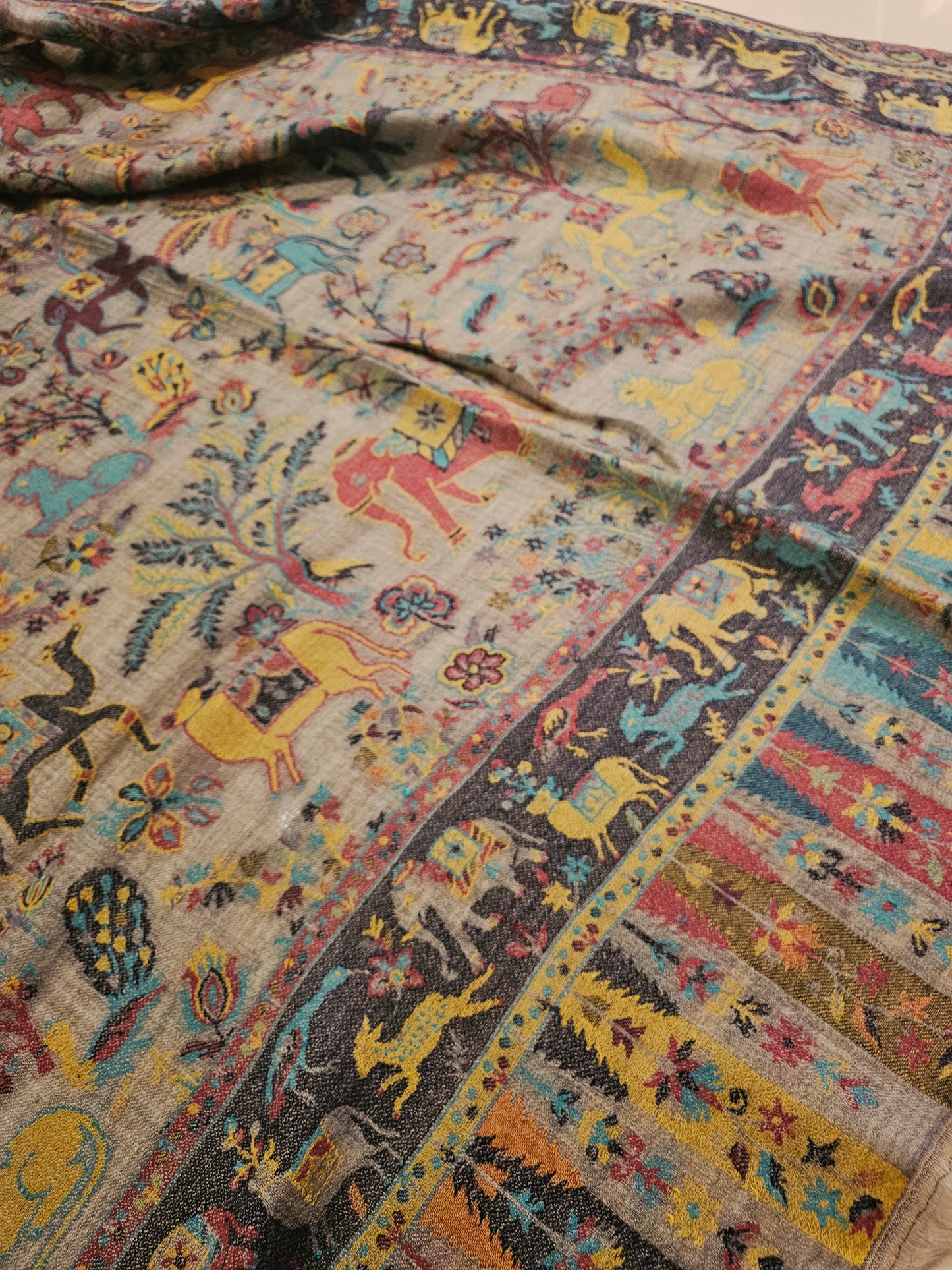 Shikargah kaani toosh shawl