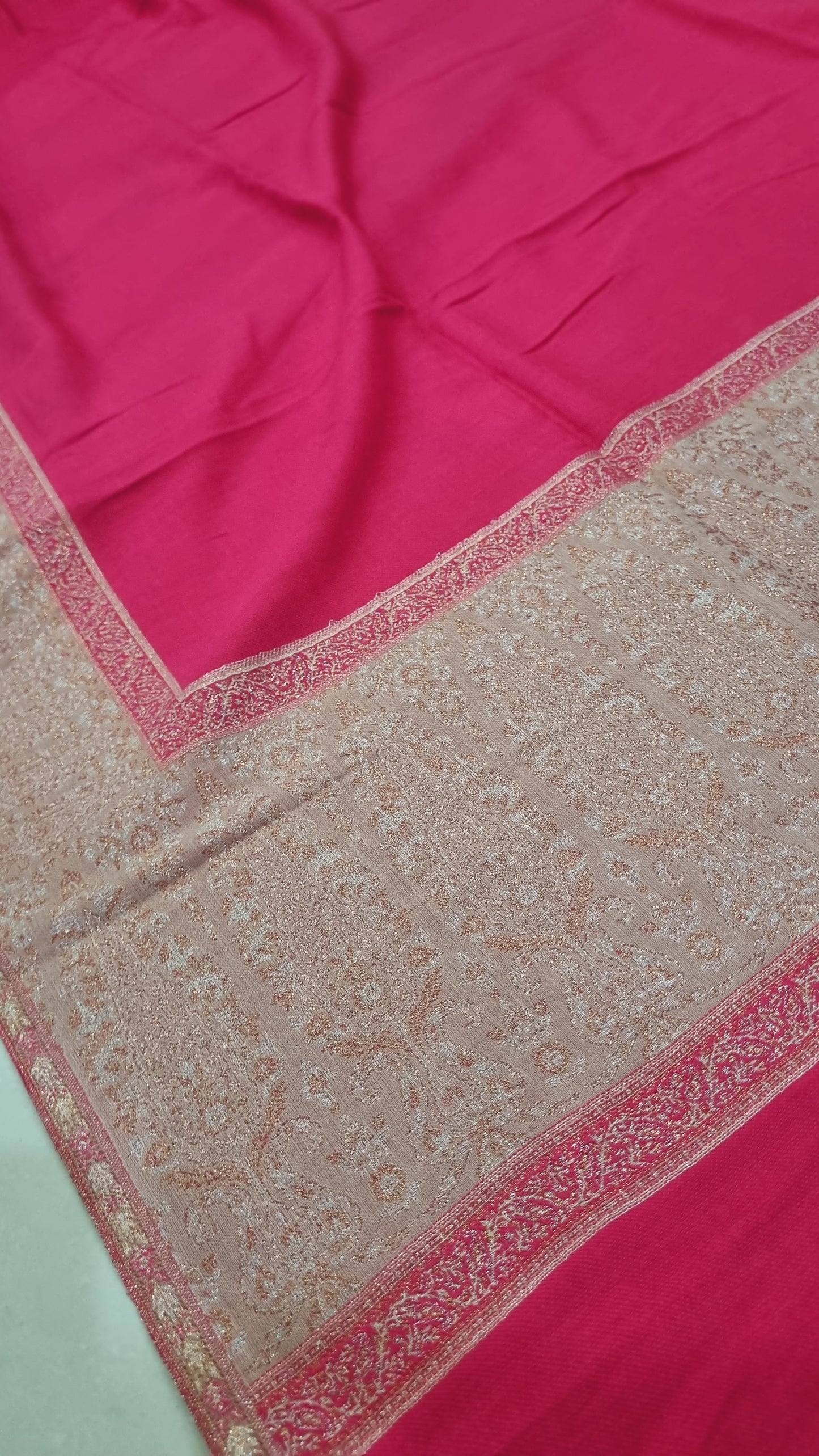 Pashmina shawl with zaree kaani border