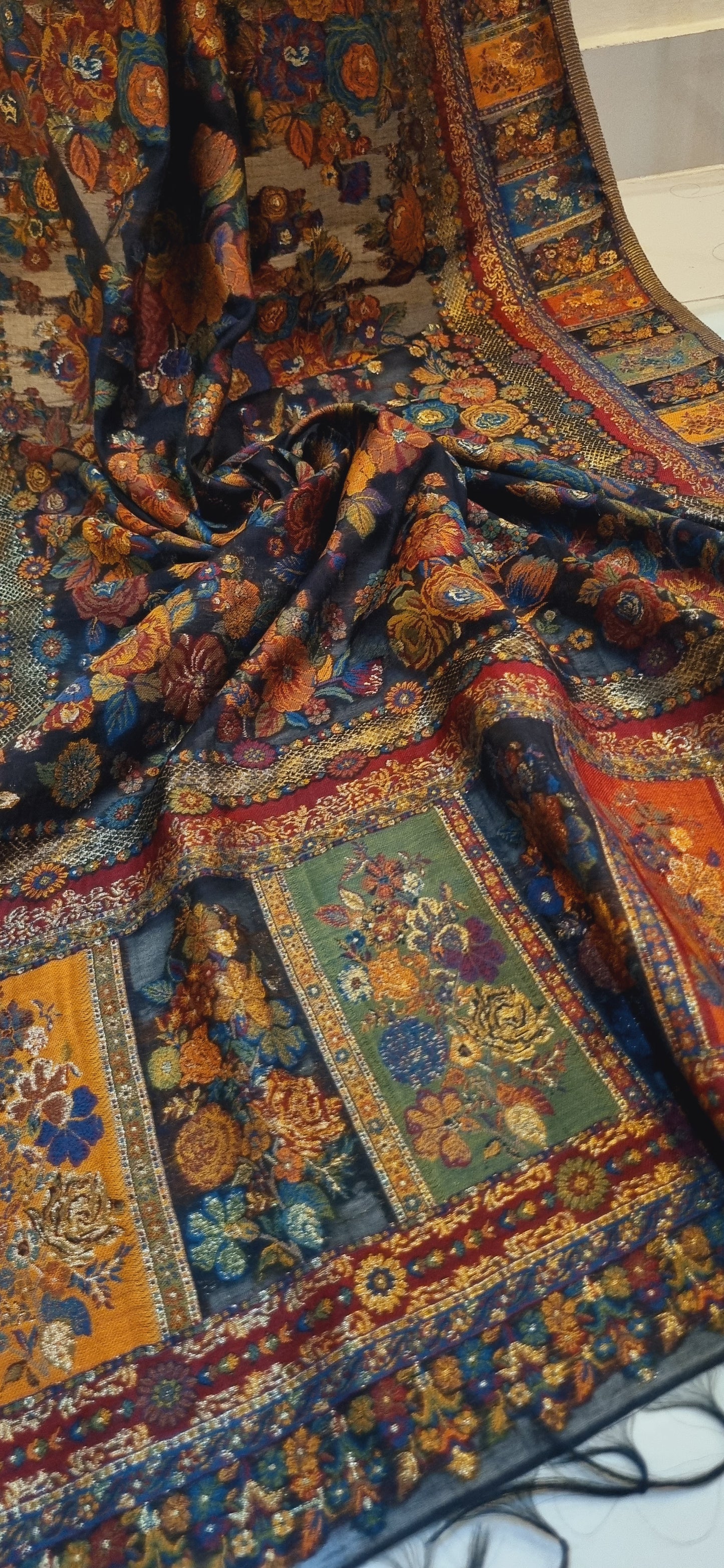 Silk kaani dupata