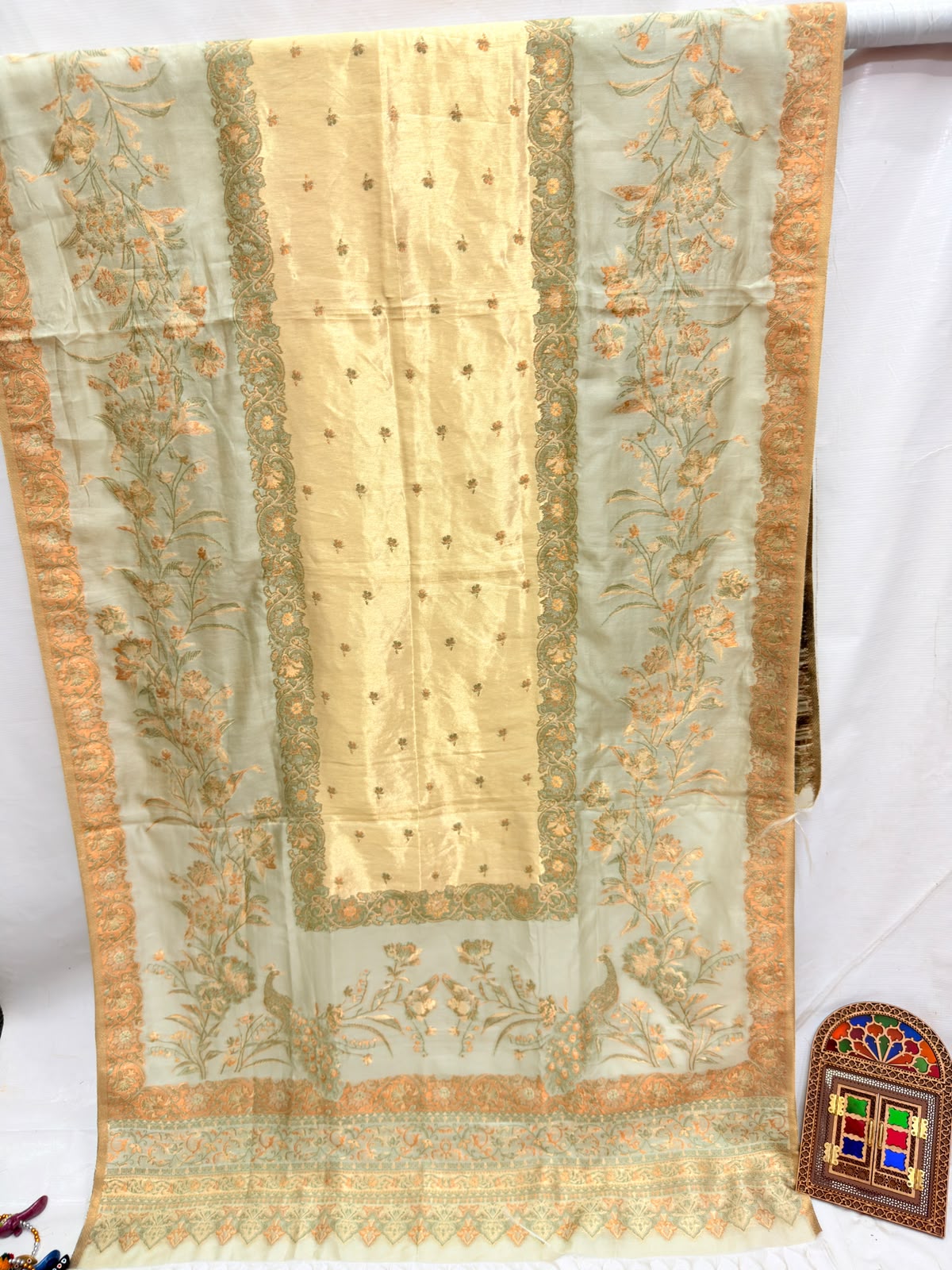 Kaani shawl: Silk