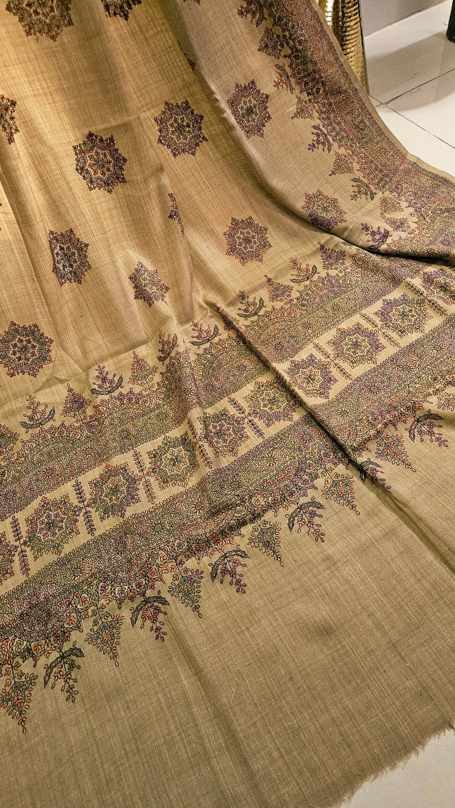 Beena shawl
