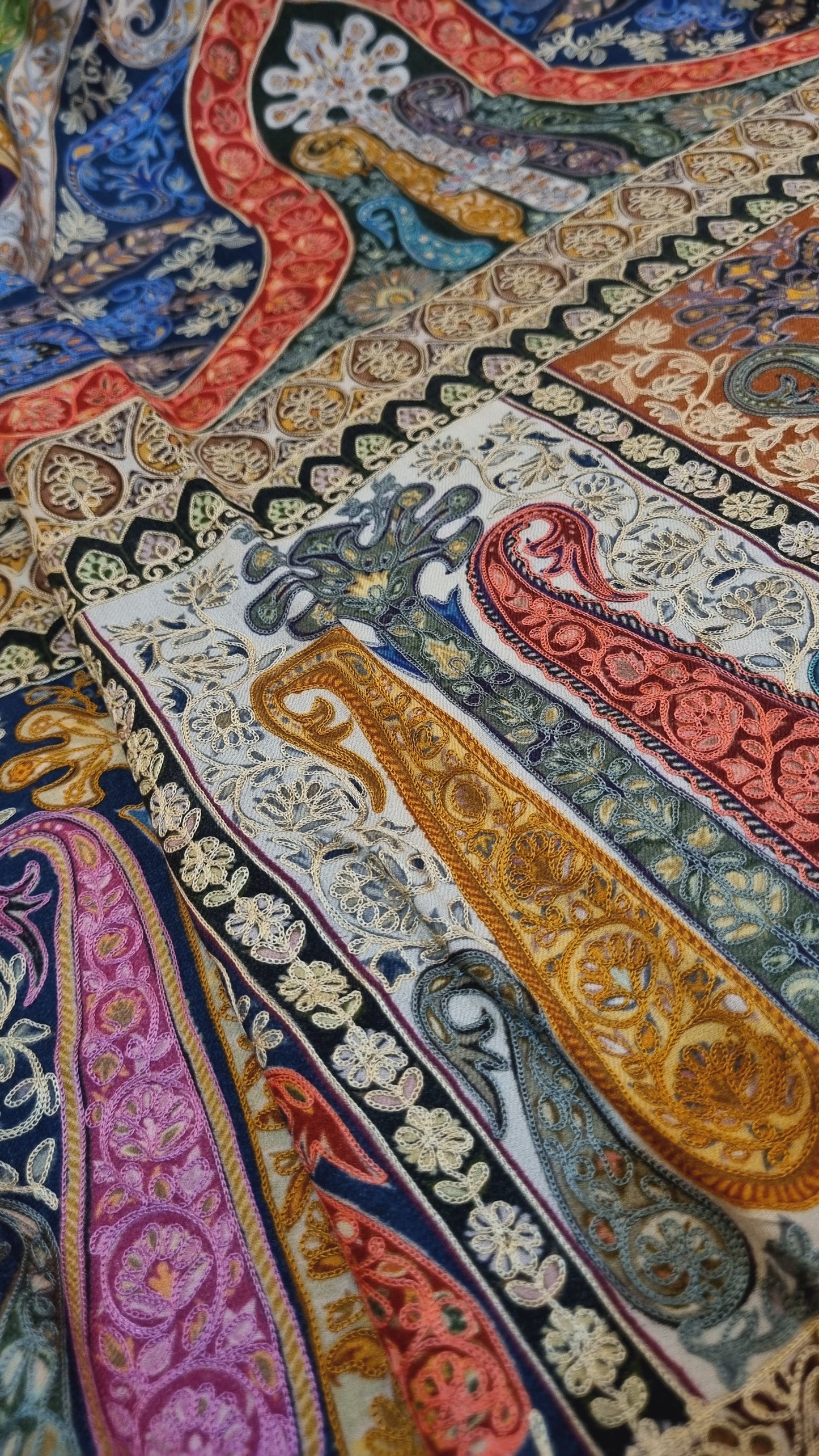 Reelkar pashmina shawl