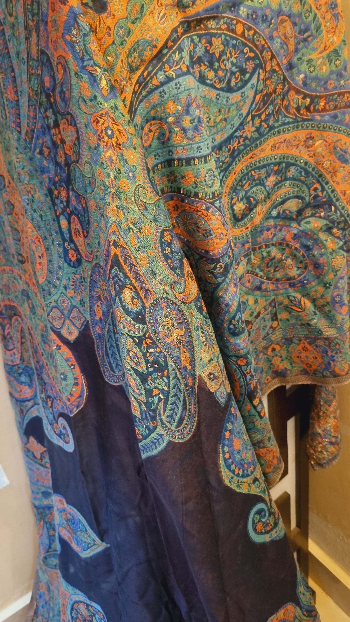 Silk kaani shawl
