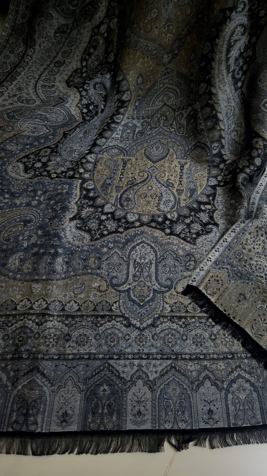 Reversible Moonlight kaani shawl